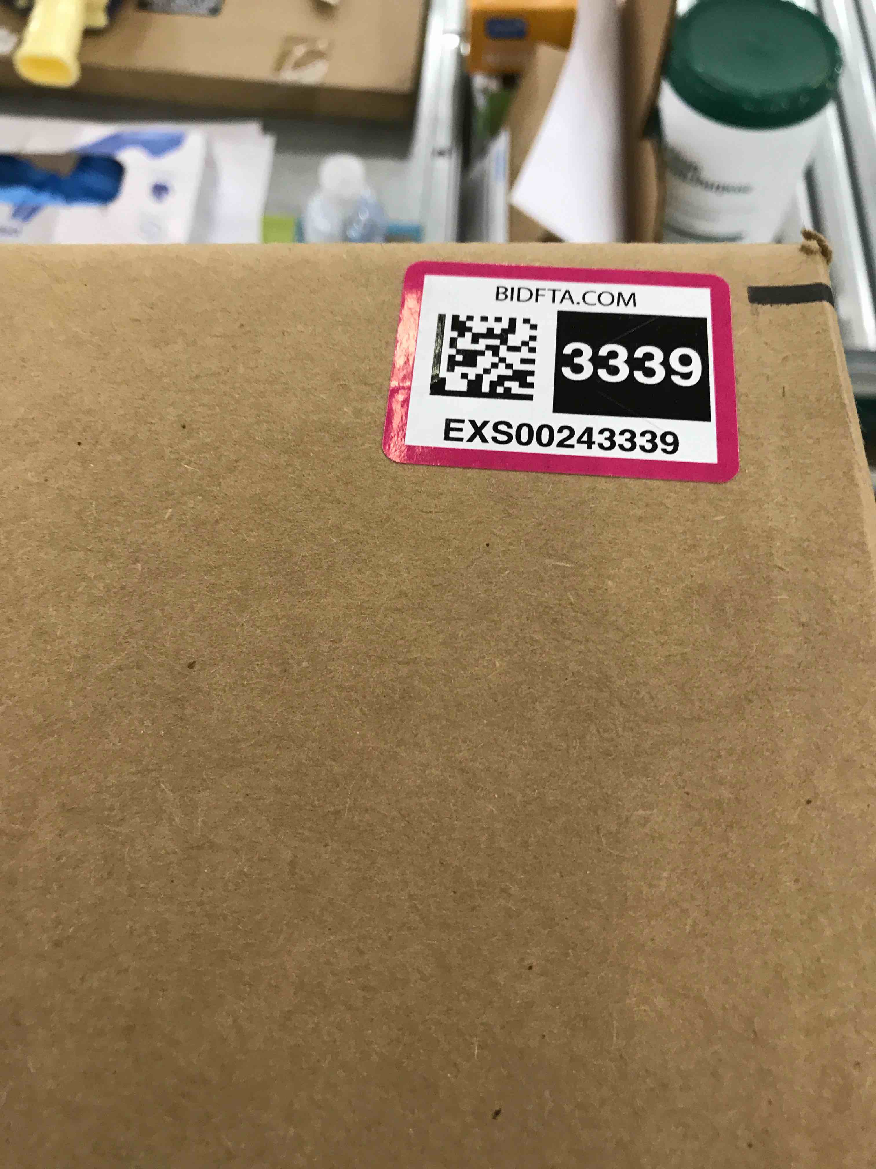 https://s3.amazonaws.com/lotting-images-prod/bidfta/EXS00243339_1686835337231.jpeg