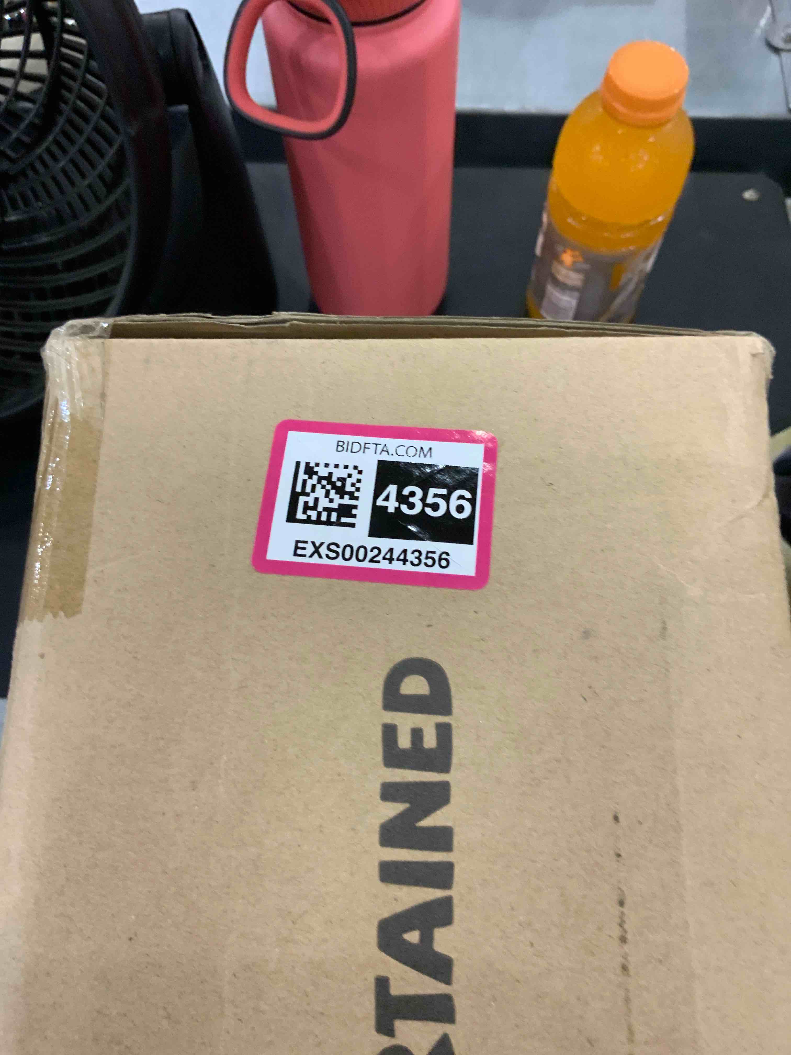 https://s3.amazonaws.com/lotting-images-prod/bidfta/EXS00244356_1692875594884.jpeg
