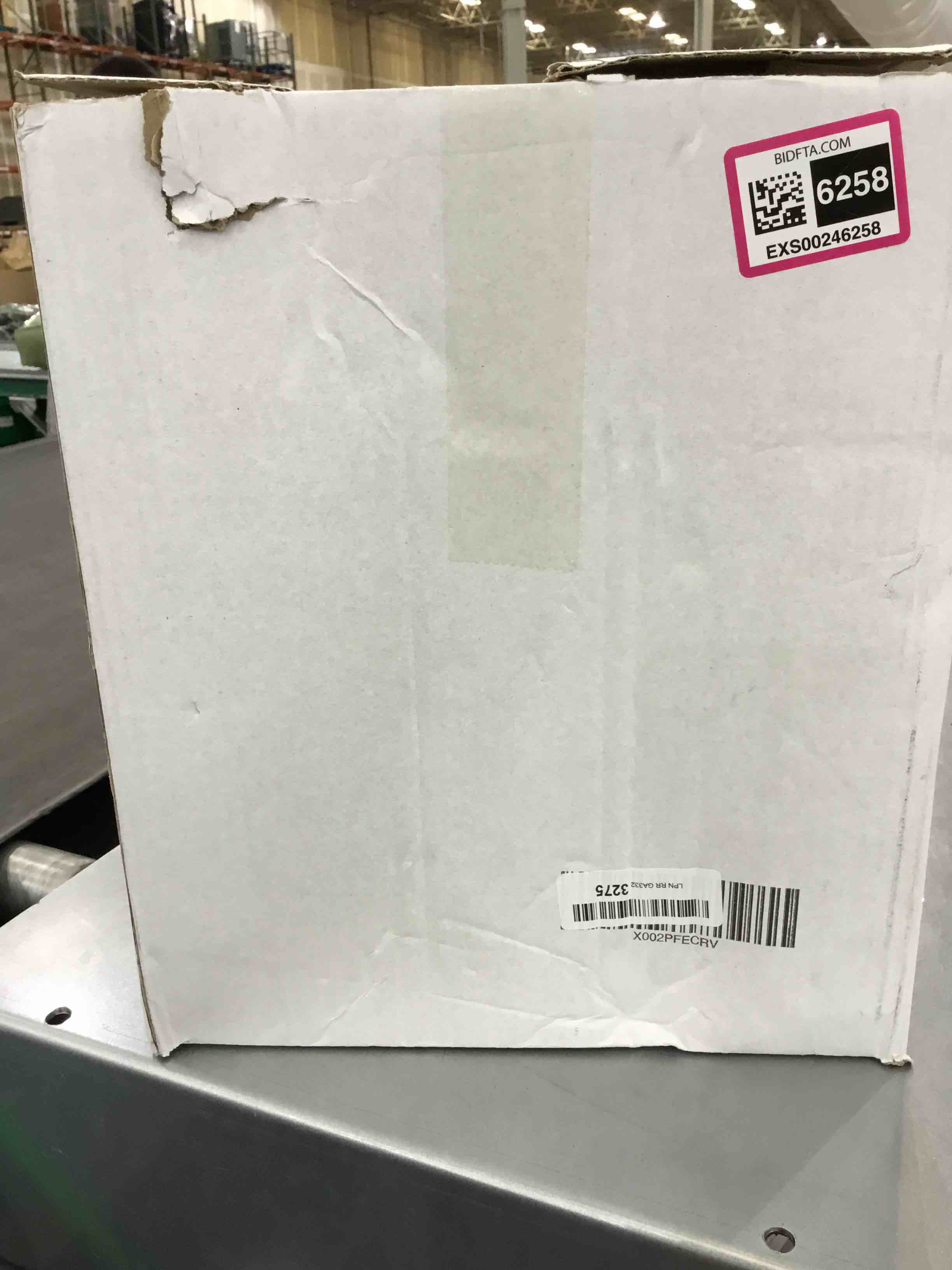 https://s3.amazonaws.com/lotting-images-prod/bidfta/EXS00246258_1686070991419.jpeg
