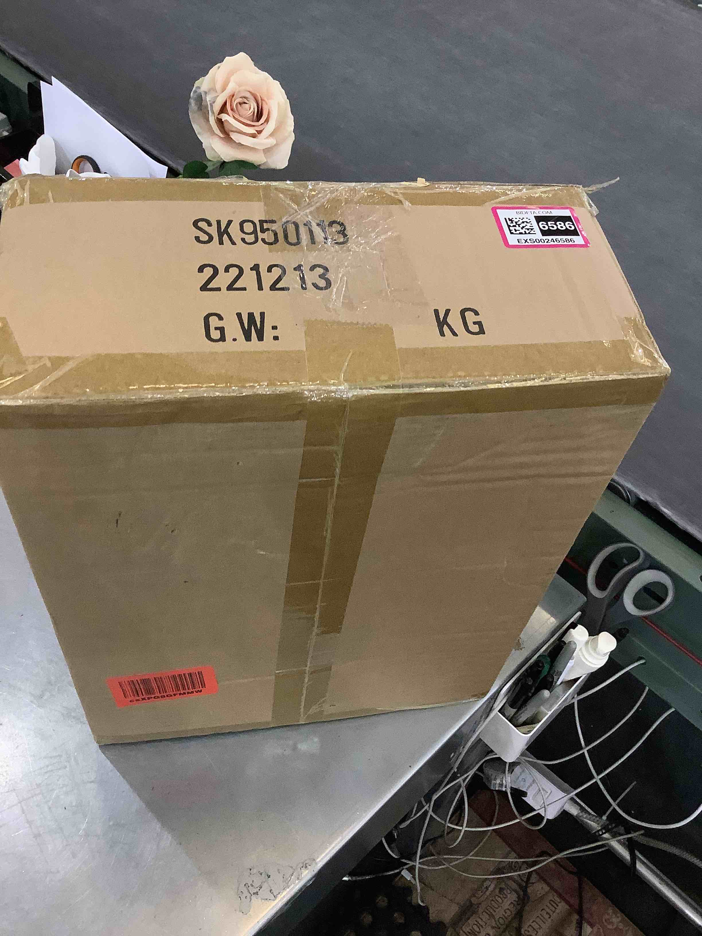 https://s3.amazonaws.com/lotting-images-prod/bidfta/EXS00246586_1686235246075.jpeg