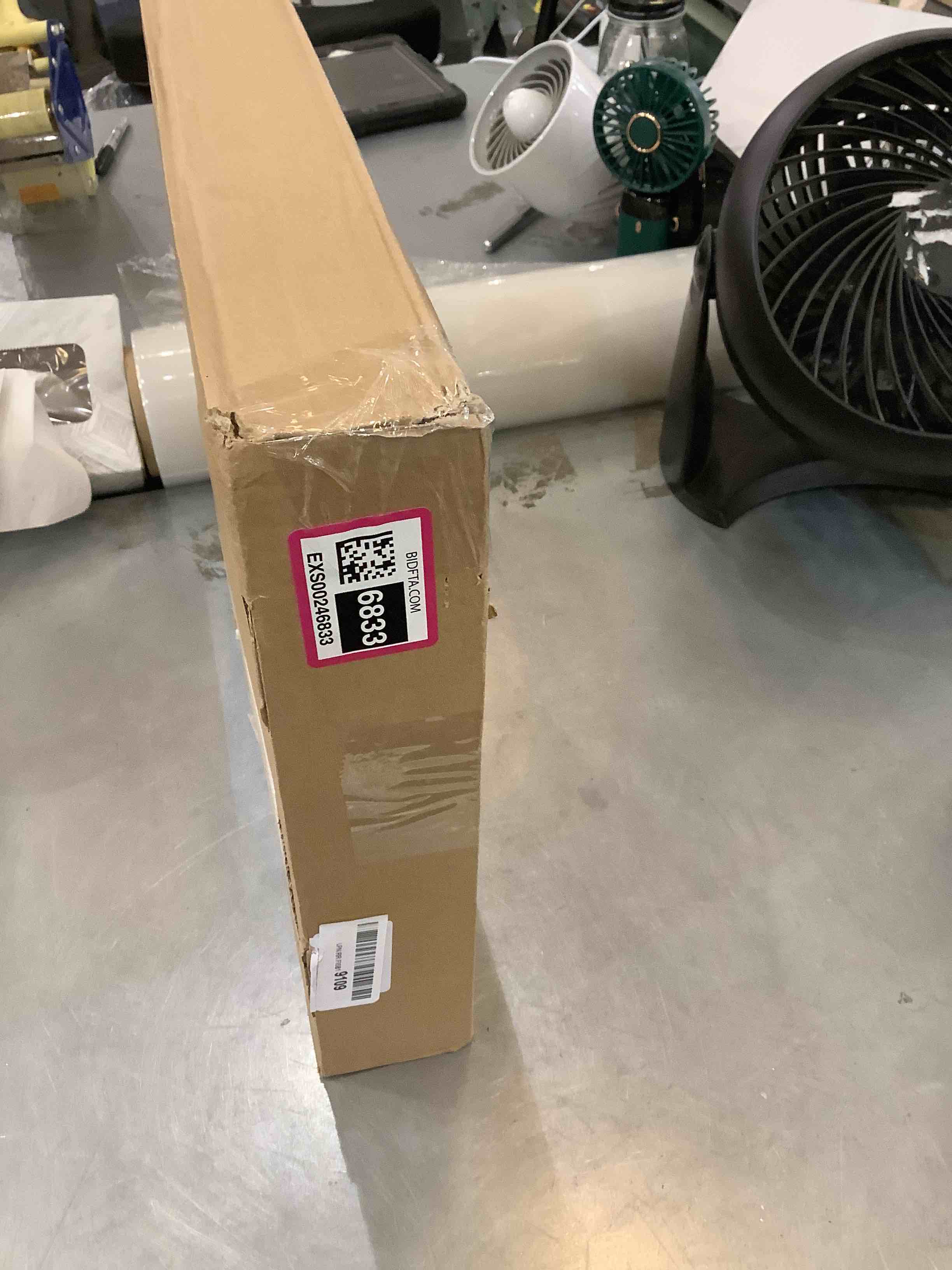 https://s3.amazonaws.com/lotting-images-prod/bidfta/EXS00246833_1686336988087.jpeg