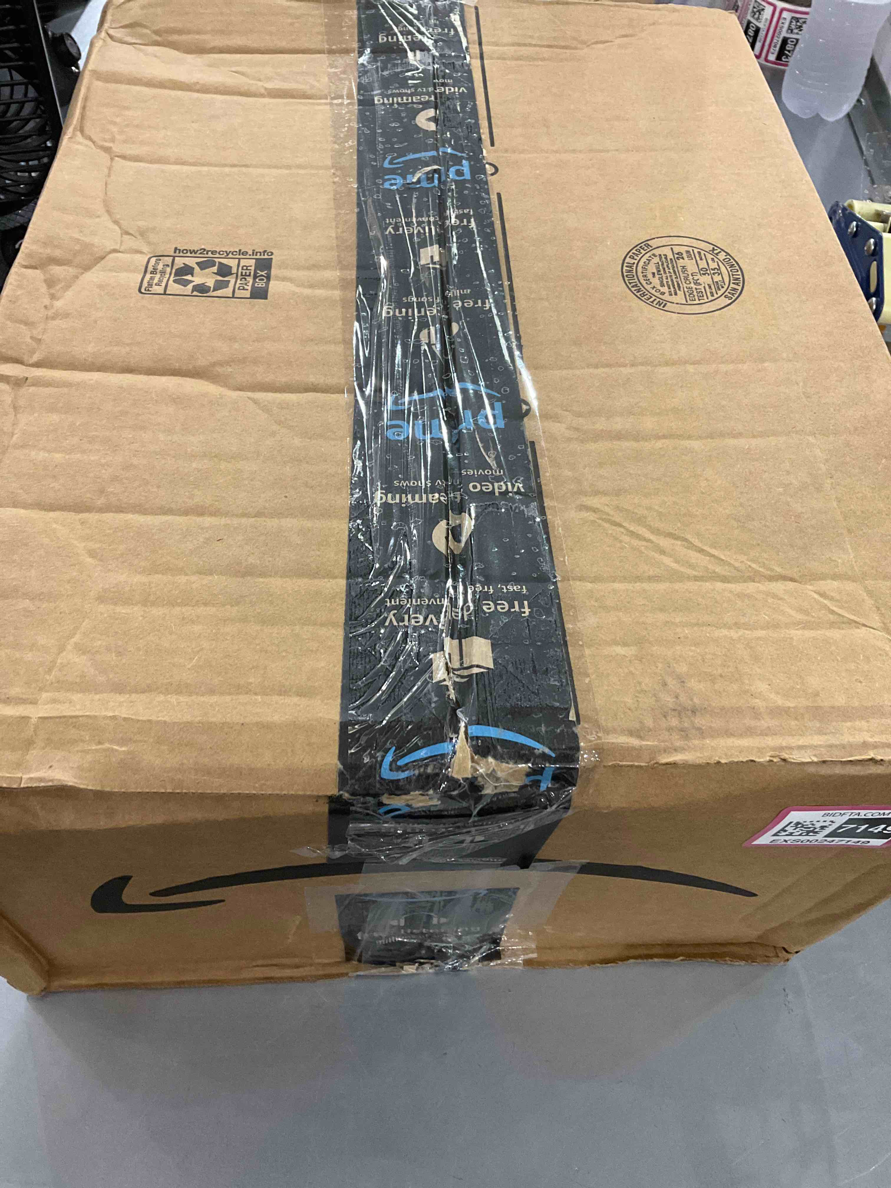 BAYN Metal Christmas Tree Collar, 23-Inch Diameter Base Cover Decorative Christmas Tree Ring Festive Xmas Artificial Tree Stand Cover for Christmas Decor