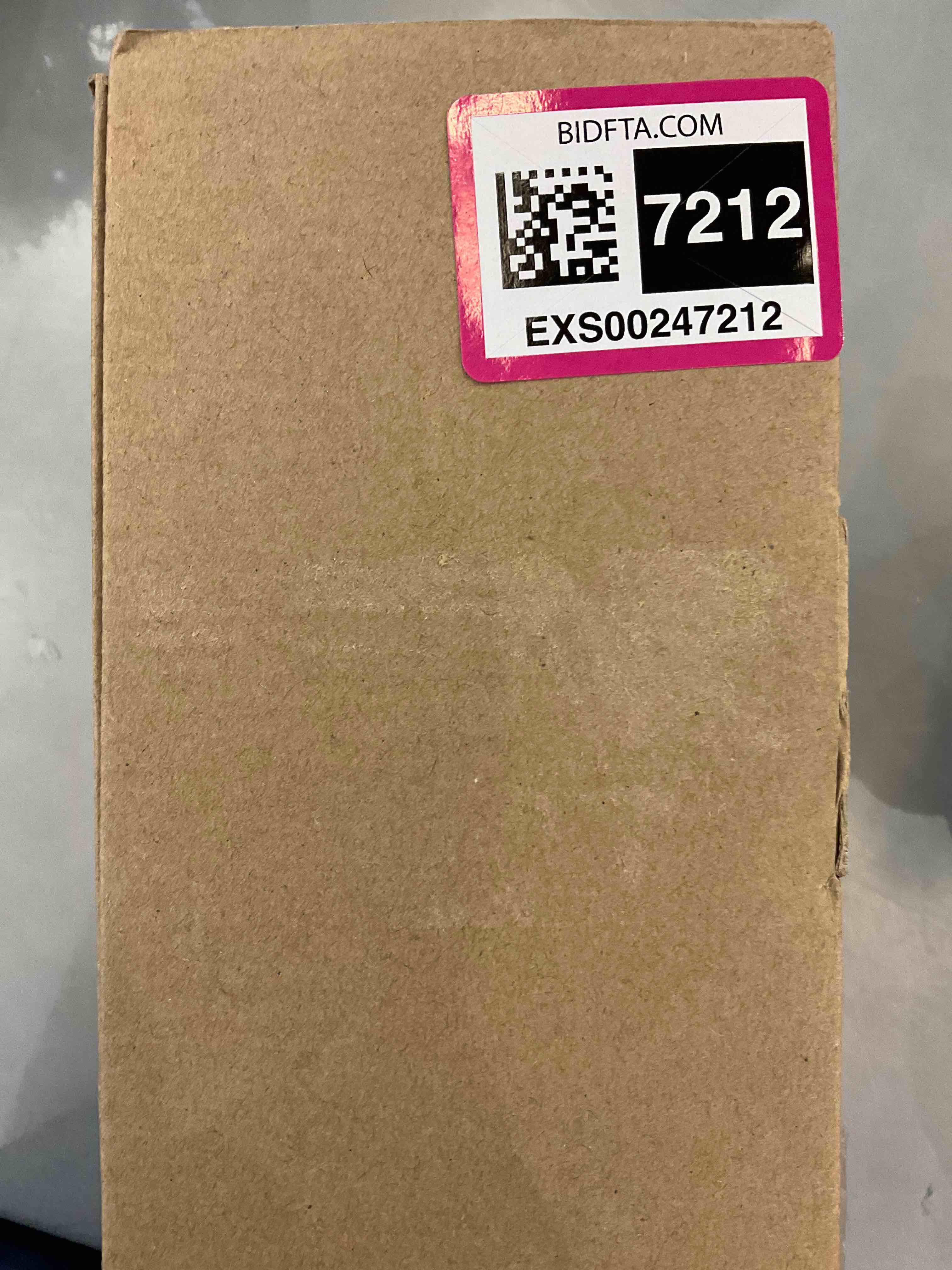https://s3.amazonaws.com/lotting-images-prod/bidfta/EXS00247212_1685712805314.jpeg