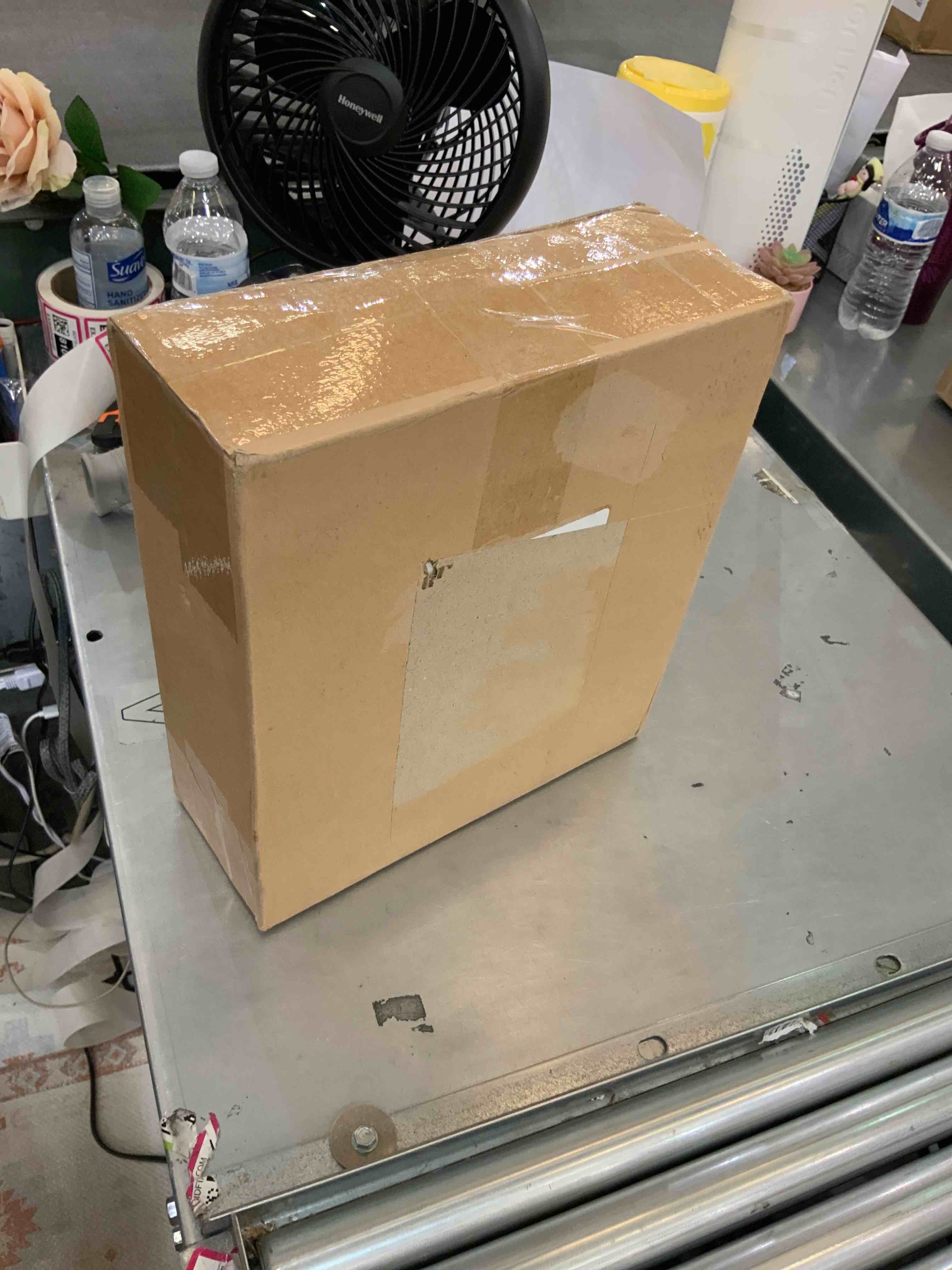 https://s3.amazonaws.com/lotting-images-prod/bidfta/EXS00248100_1685633525468.jpeg