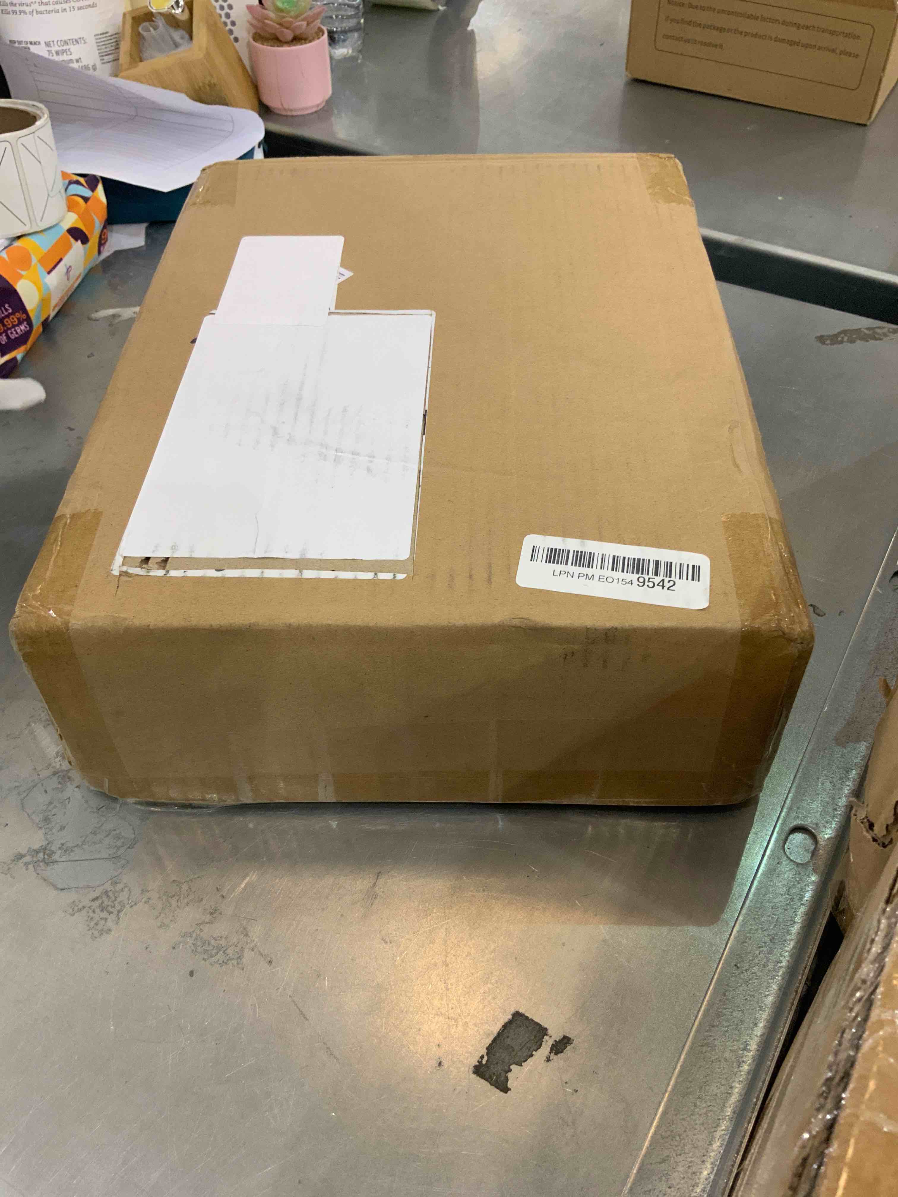 https://s3.amazonaws.com/lotting-images-prod/bidfta/EXS00248361_1685714835928.jpeg