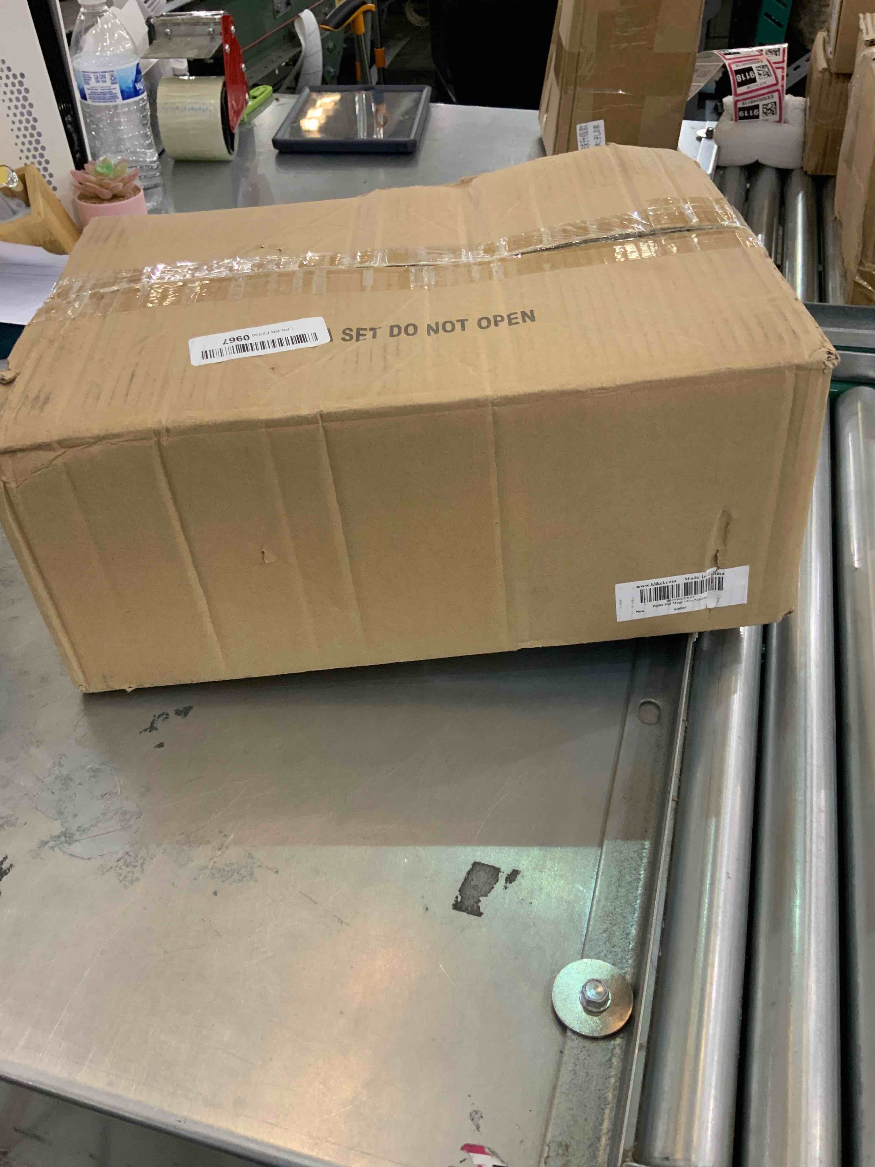 https://s3.amazonaws.com/lotting-images-prod/bidfta/EXS00248367_1685715144835.jpeg