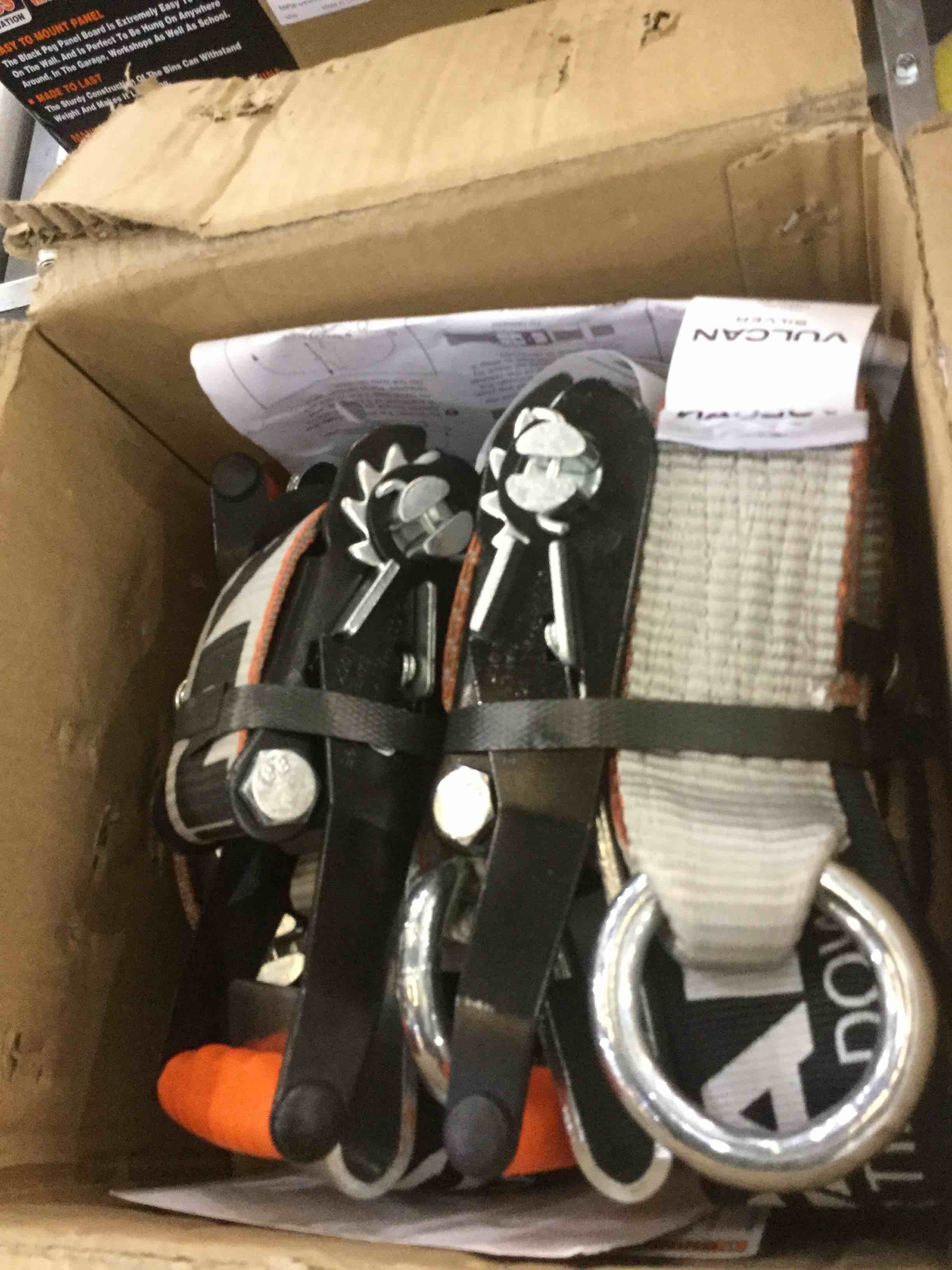 https://s3.amazonaws.com/lotting-images-prod/bidfta/EXS00248544_1685639378110.jpeg