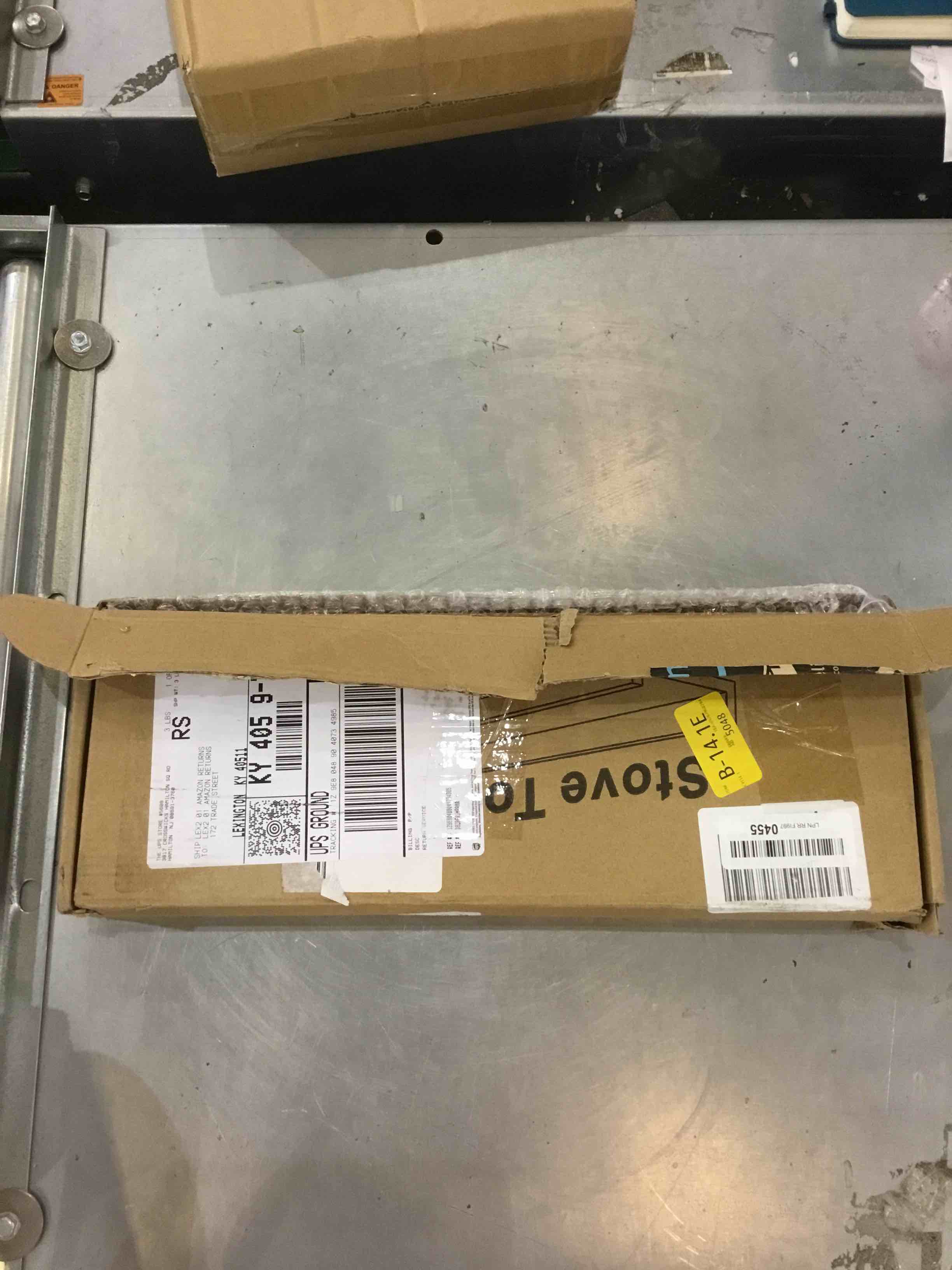 https://s3.amazonaws.com/lotting-images-prod/bidfta/EXS00249080_1685712488998.jpeg