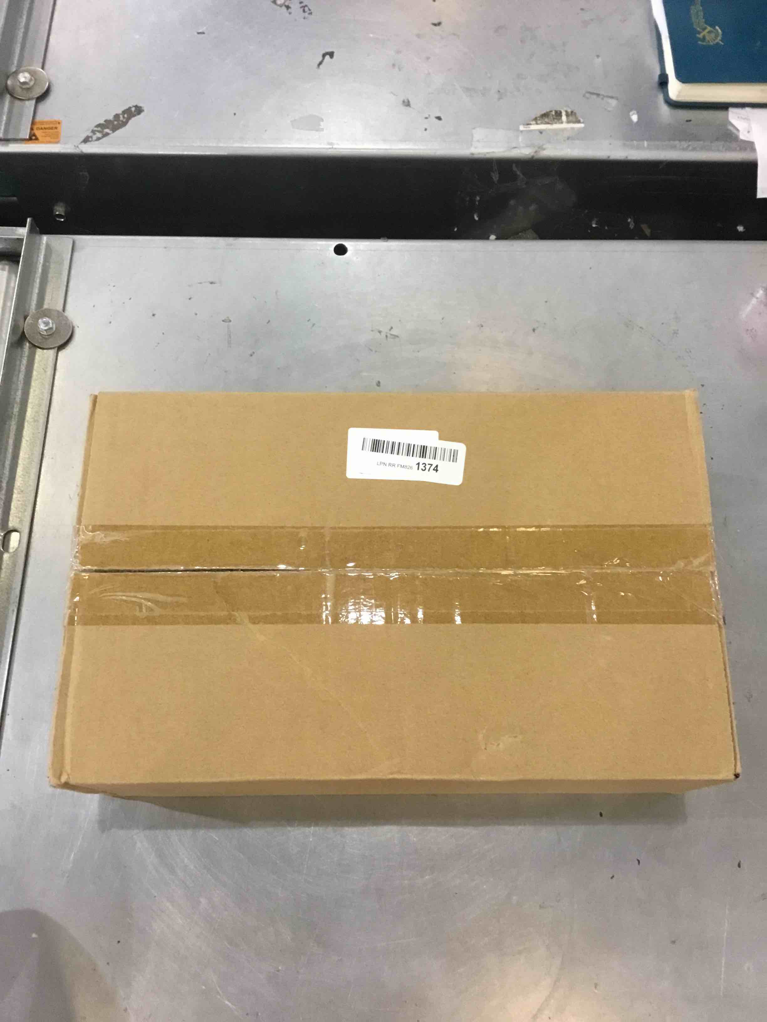 https://s3.amazonaws.com/lotting-images-prod/bidfta/EXS00249081_1685712553800.jpeg