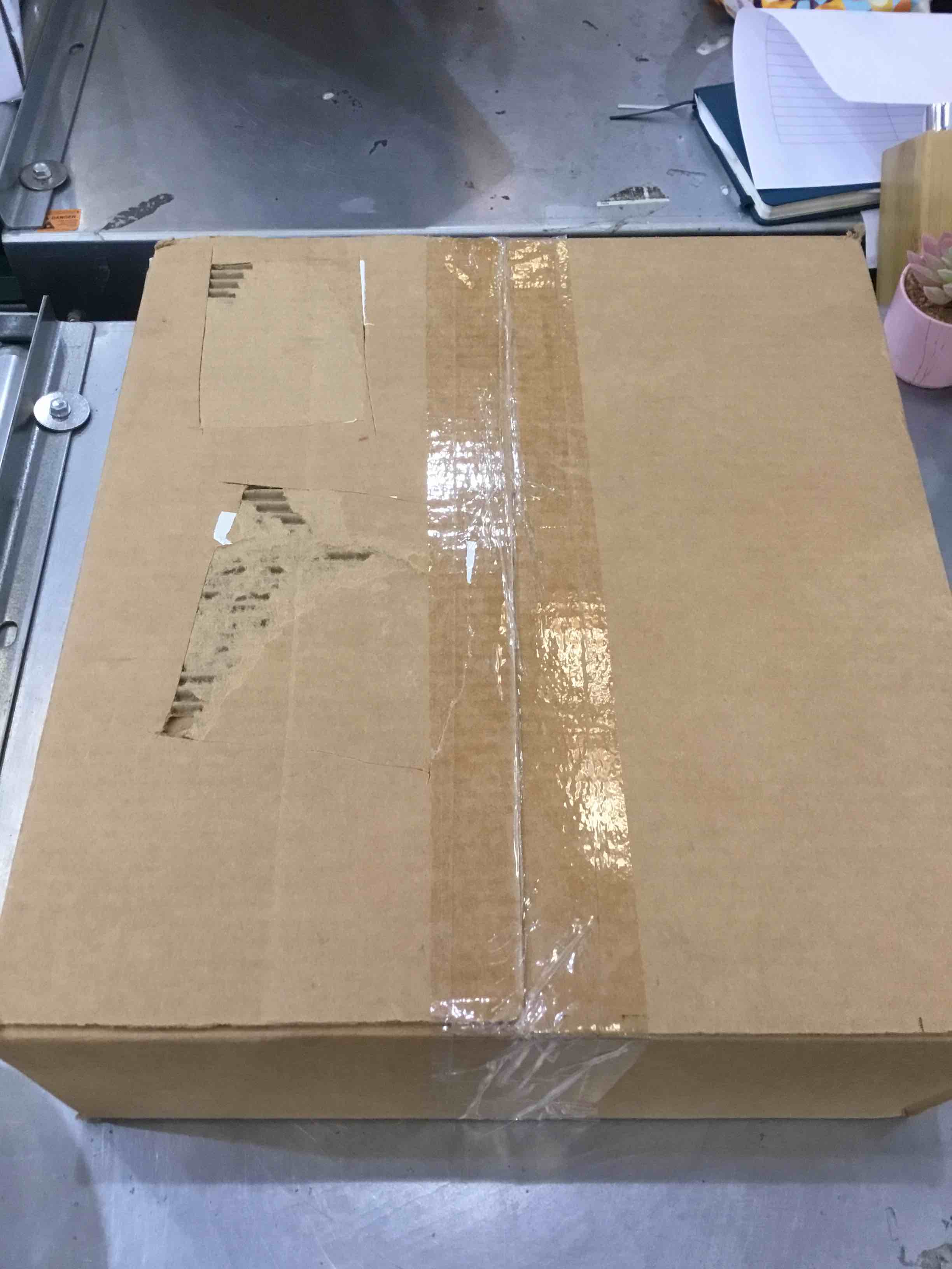 https://s3.amazonaws.com/lotting-images-prod/bidfta/EXS00249159_1685719114028.jpeg