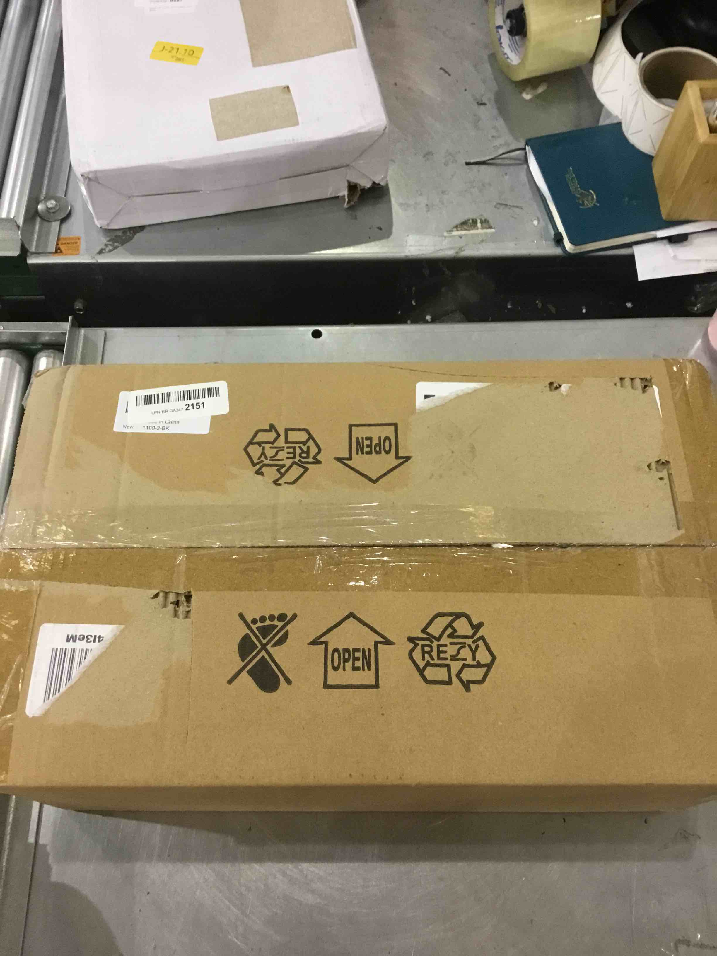 https://s3.amazonaws.com/lotting-images-prod/bidfta/EXS00249295_1685966933479.jpeg