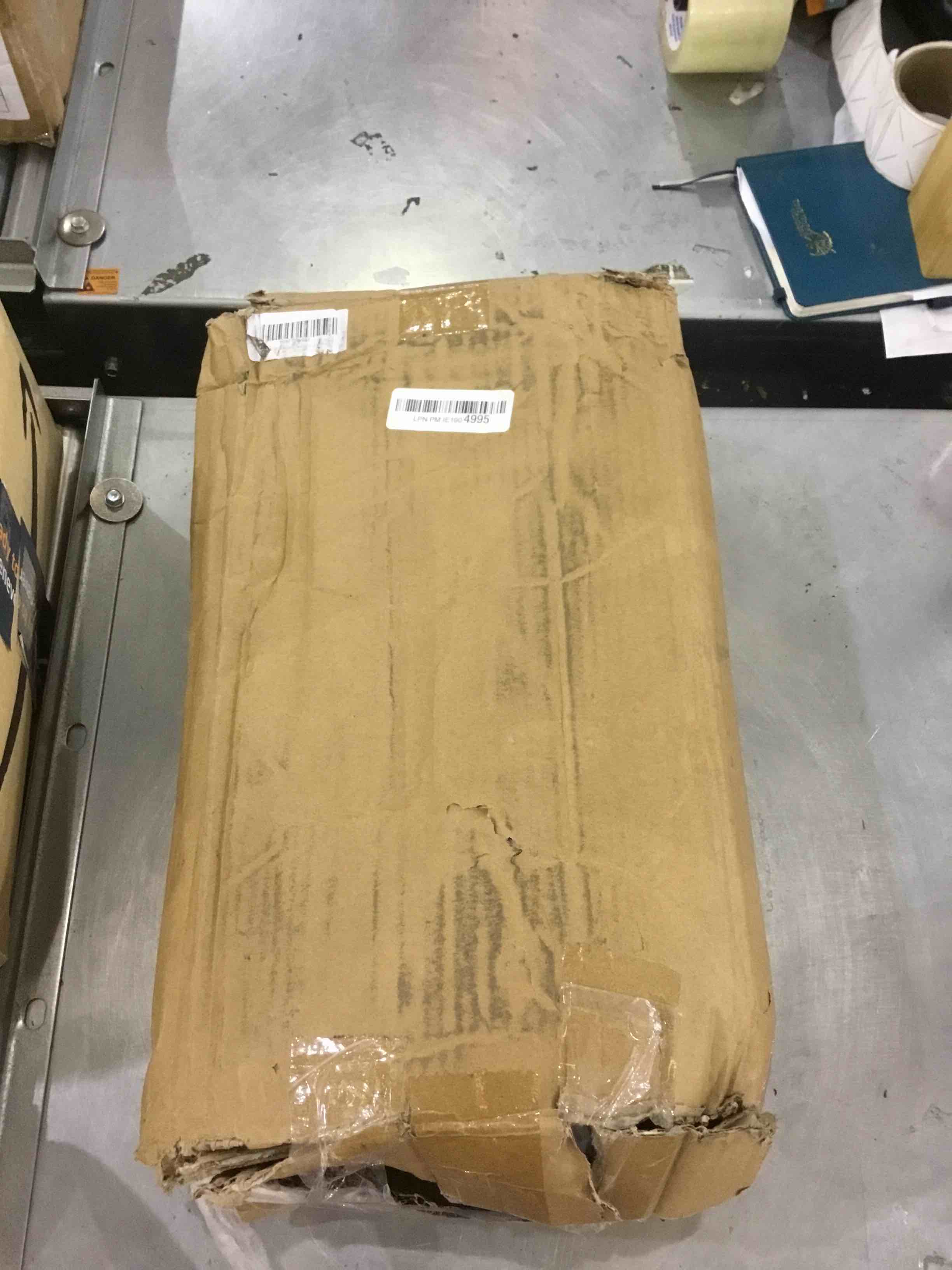 https://s3.amazonaws.com/lotting-images-prod/bidfta/EXS00249304_1685967577882.jpeg
