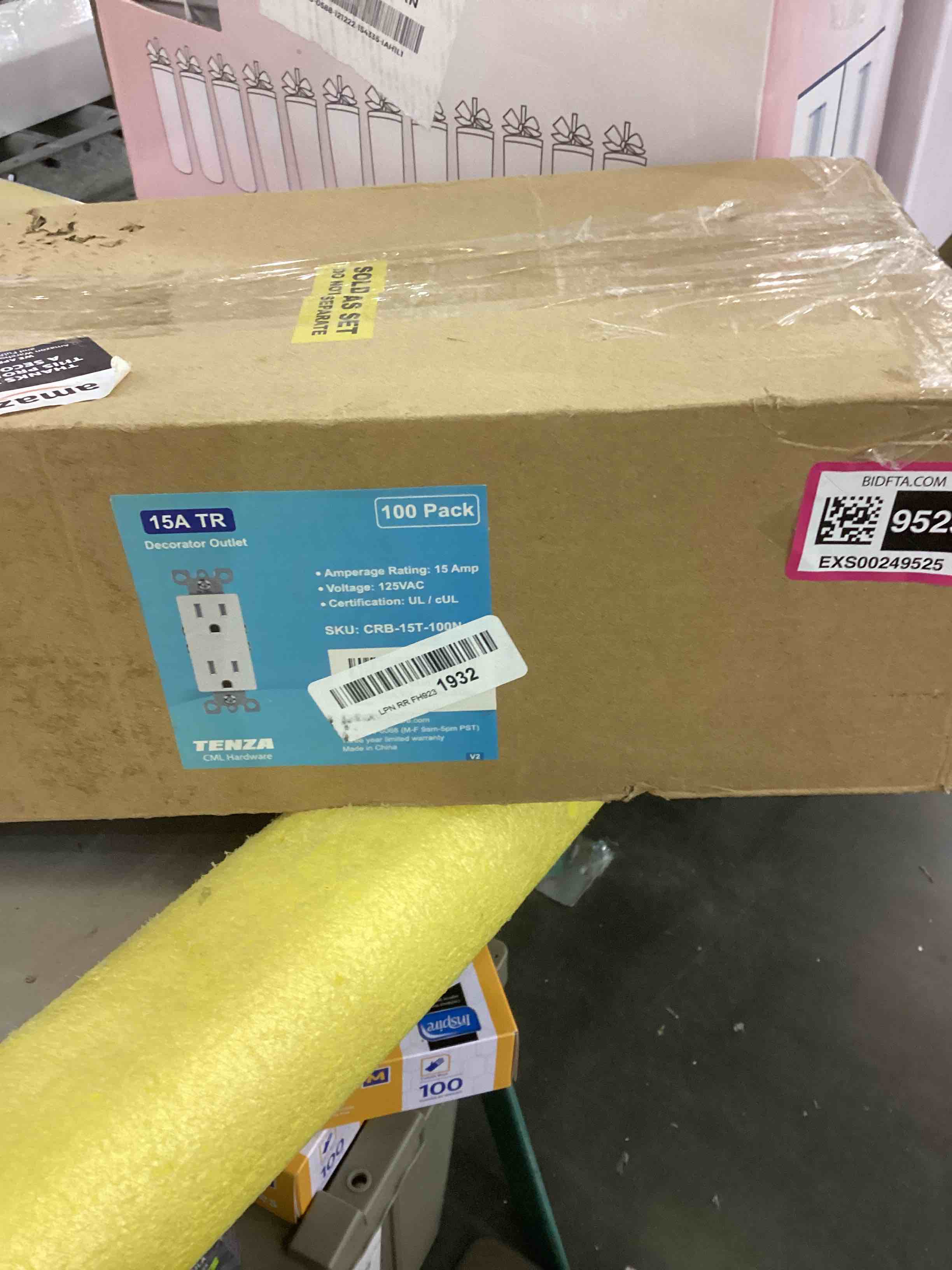 https://s3.amazonaws.com/lotting-images-prod/bidfta/EXS00249525_1685639604905.jpeg