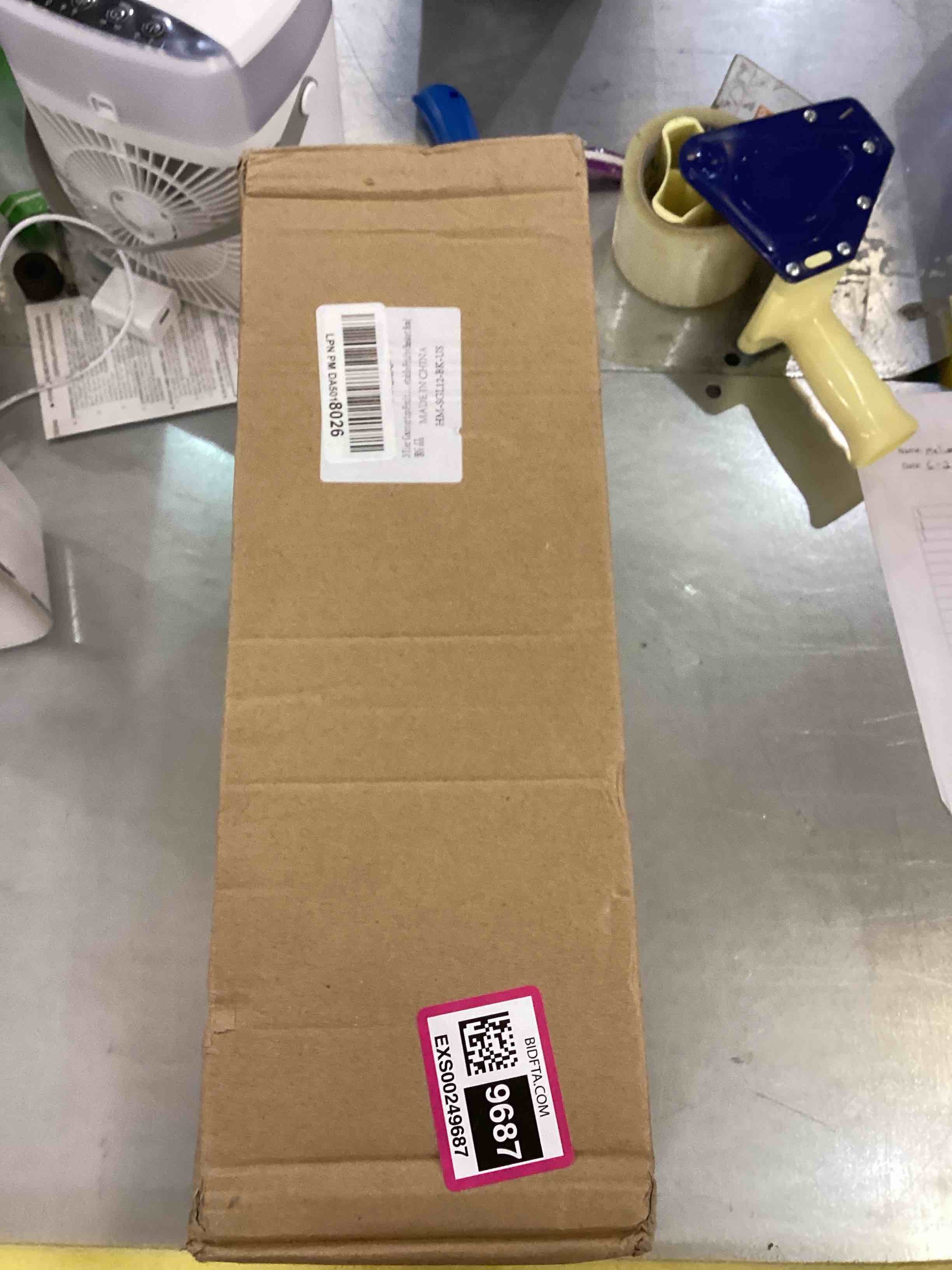 https://s3.amazonaws.com/lotting-images-prod/bidfta/EXS00249687_1685720416807.jpeg