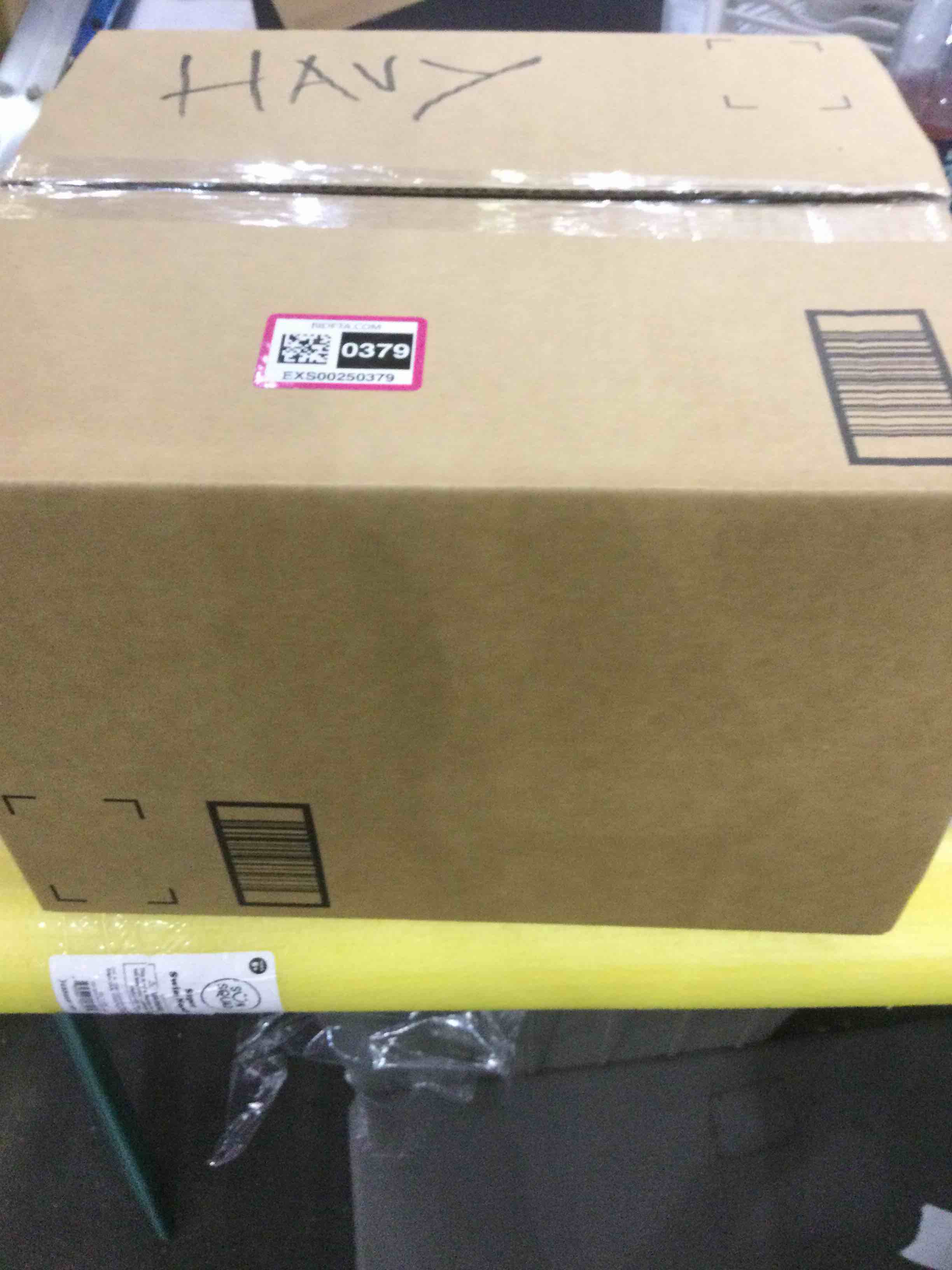 https://s3.amazonaws.com/lotting-images-prod/bidfta/EXS00250379_1685623124890.jpeg