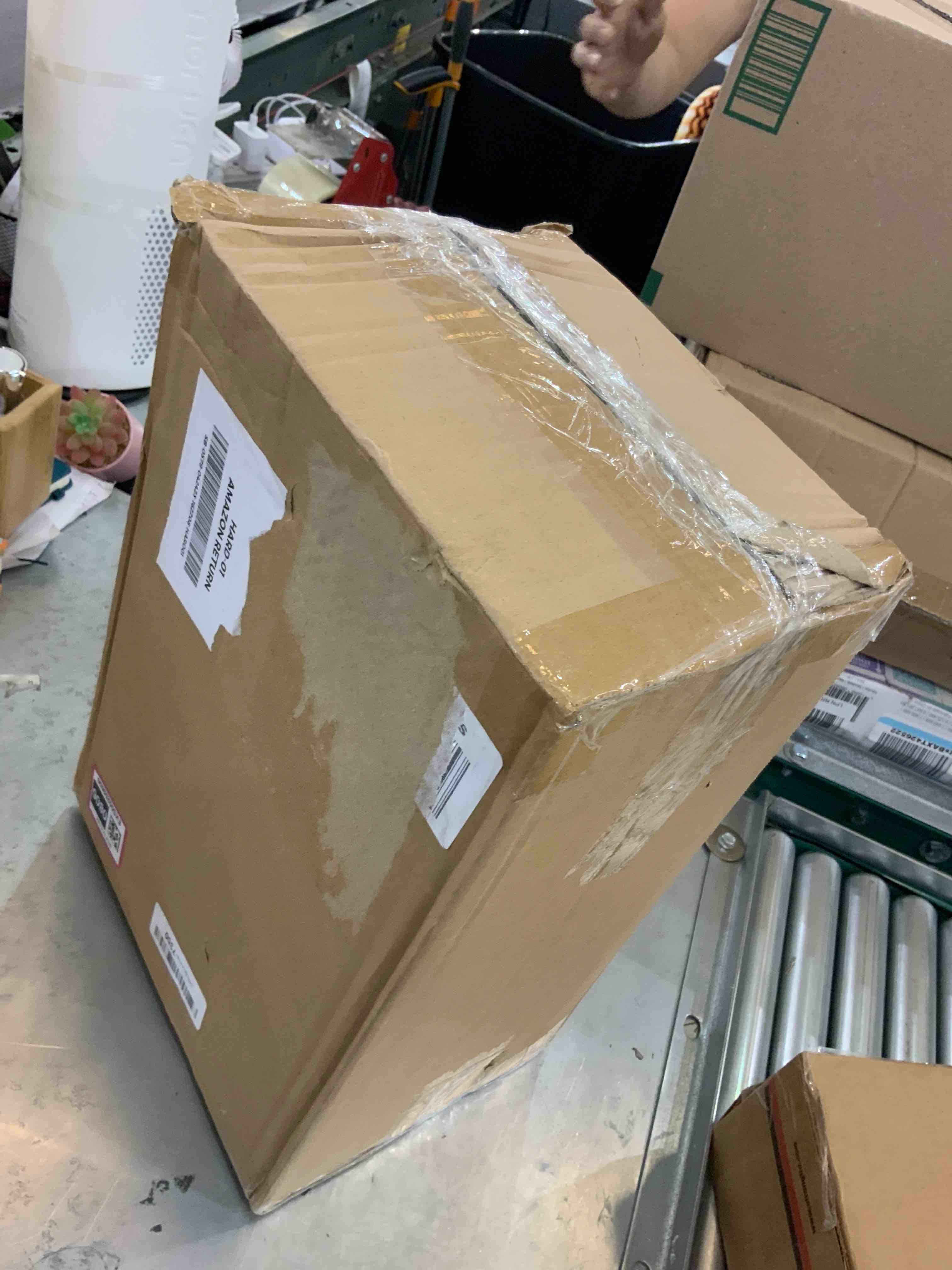 https://s3.amazonaws.com/lotting-images-prod/bidfta/EXS00250806_1686321835177.jpeg