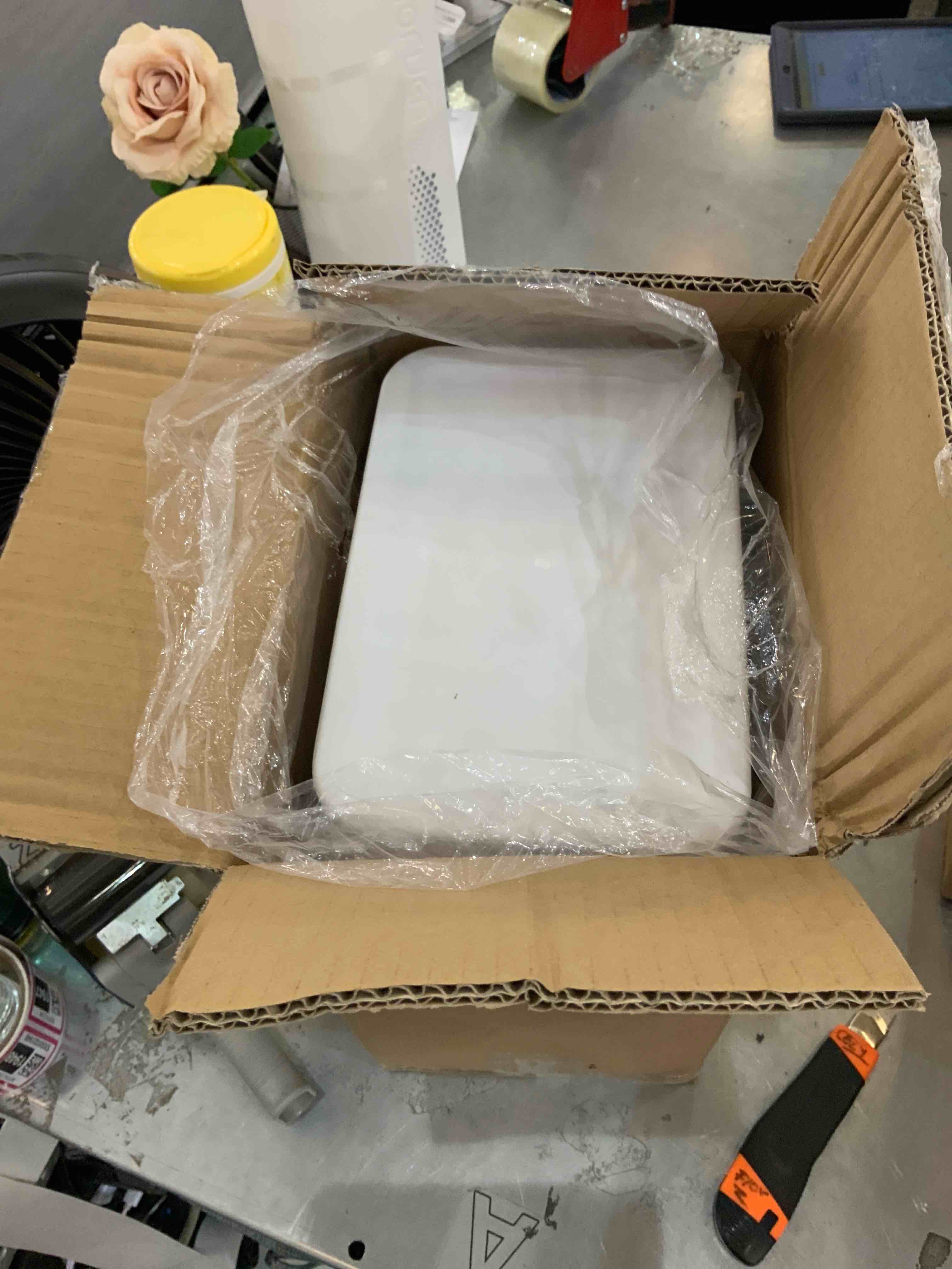 https://s3.amazonaws.com/lotting-images-prod/bidfta/EXS00250806_1686321875559.jpeg