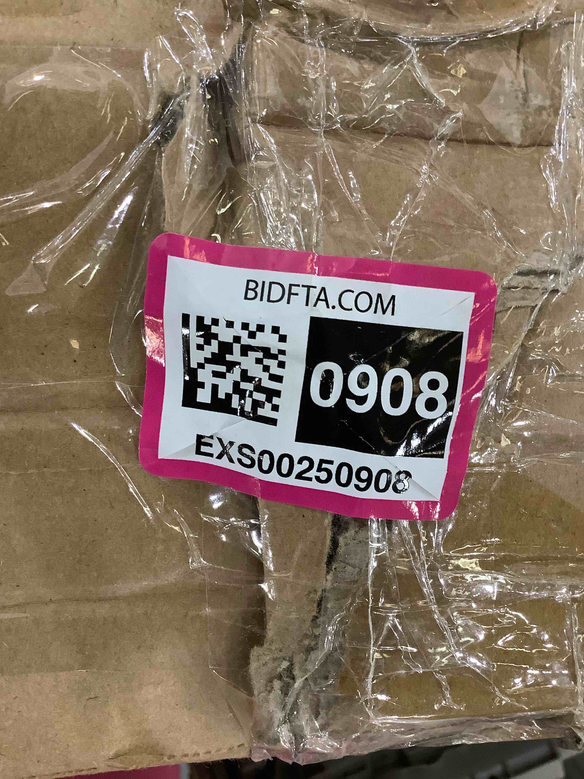 https://s3.amazonaws.com/lotting-images-prod/bidfta/EXS00250908_1685461539044.jpeg