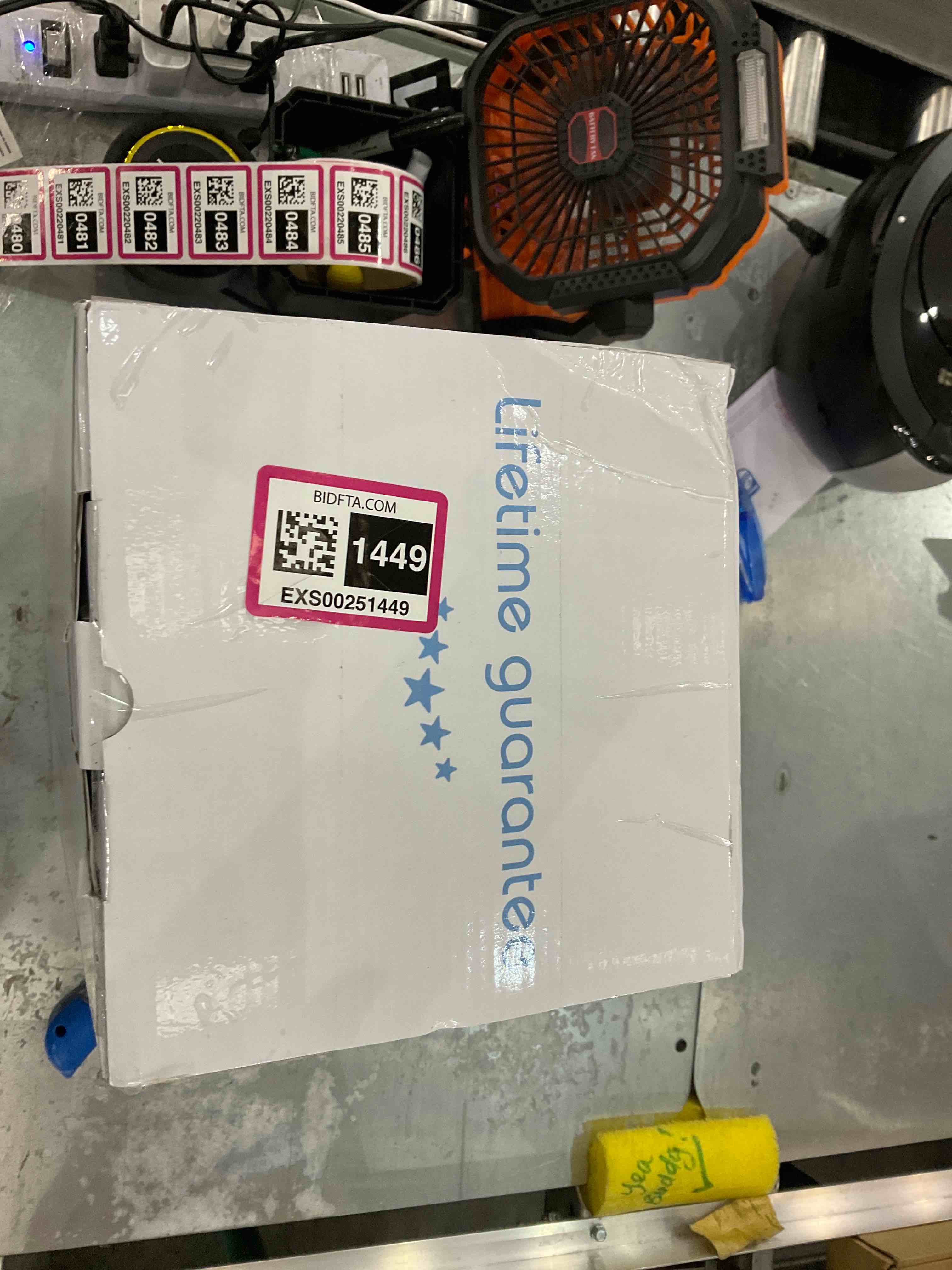 https://s3.amazonaws.com/lotting-images-prod/bidfta/EXS00251449_1687187564004.jpeg