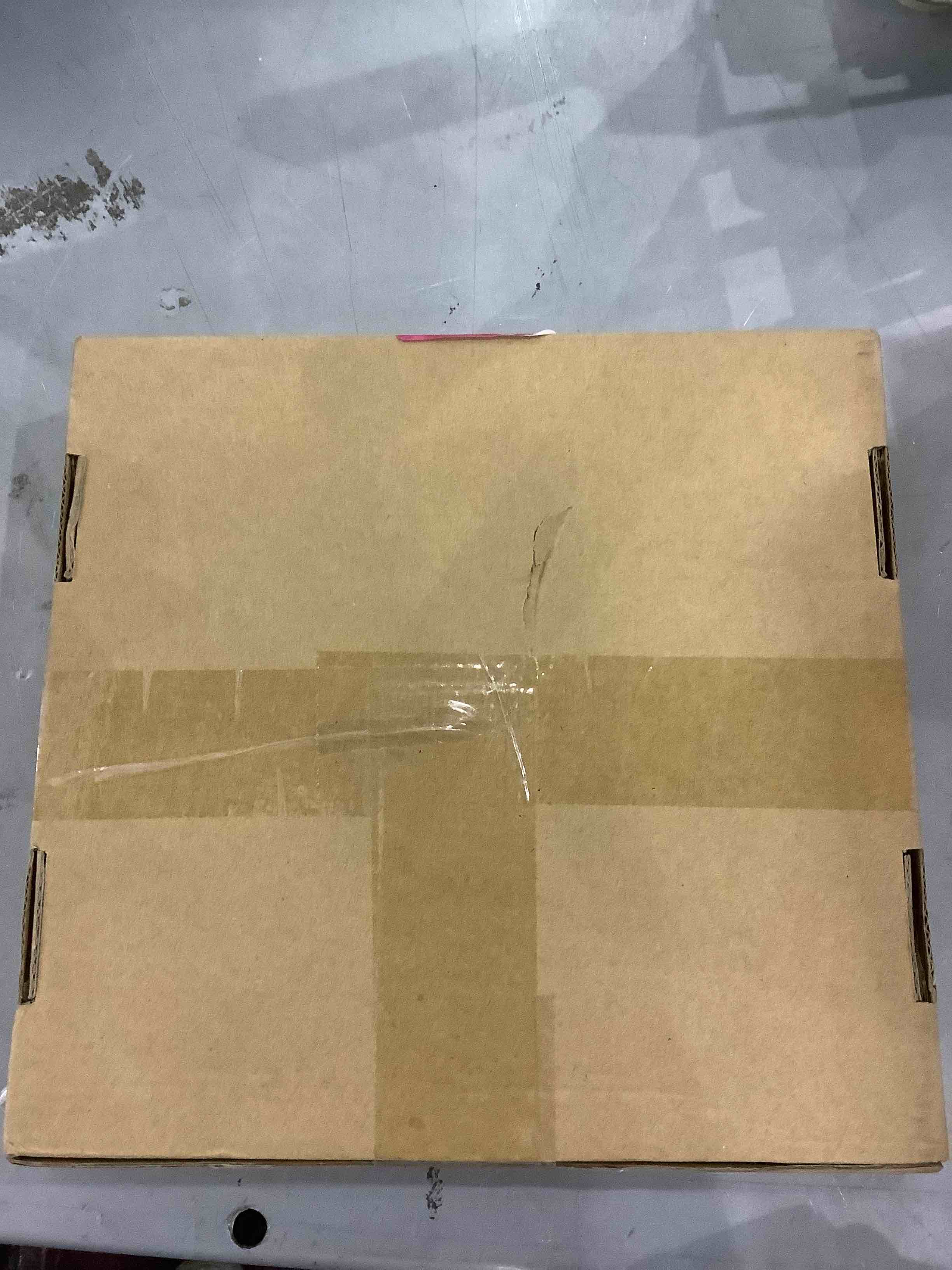 https://s3.amazonaws.com/lotting-images-prod/bidfta/EXS00252559_1685445217460.jpeg
