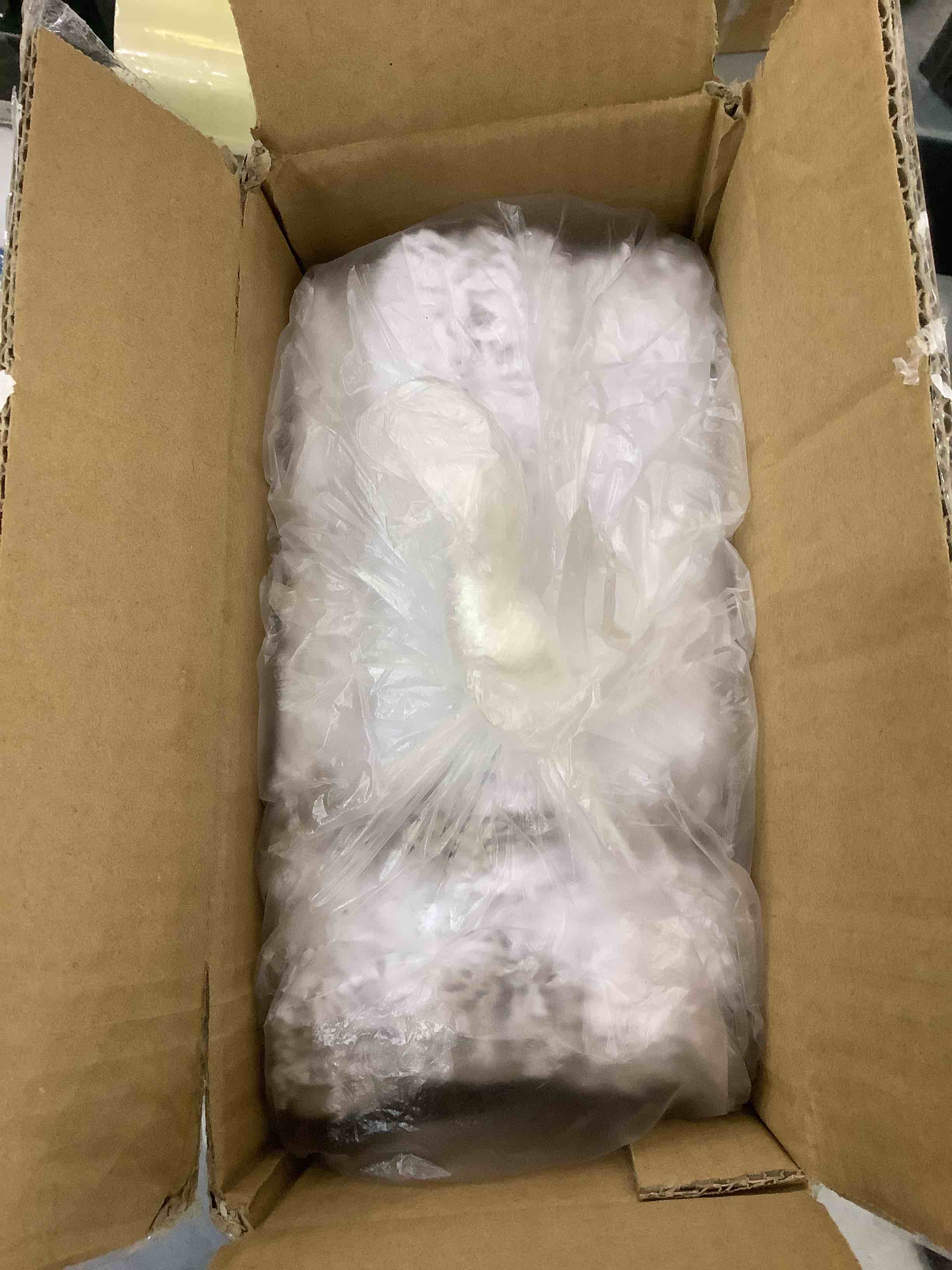 https://s3.amazonaws.com/lotting-images-prod/bidfta/EXS00252583_1685627255034.jpeg