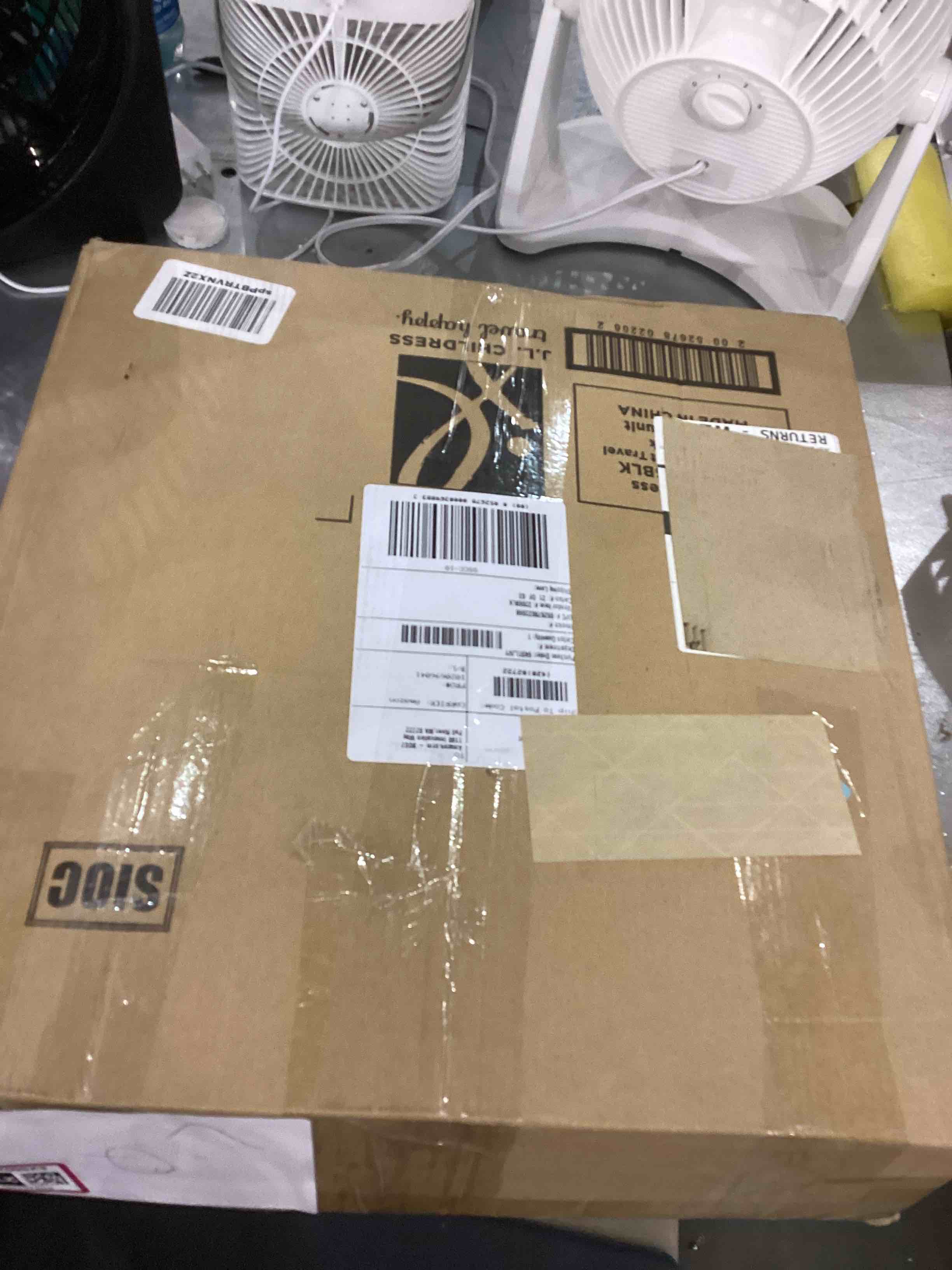 https://s3.amazonaws.com/lotting-images-prod/bidfta/EXS00252710_1686311878380.jpeg