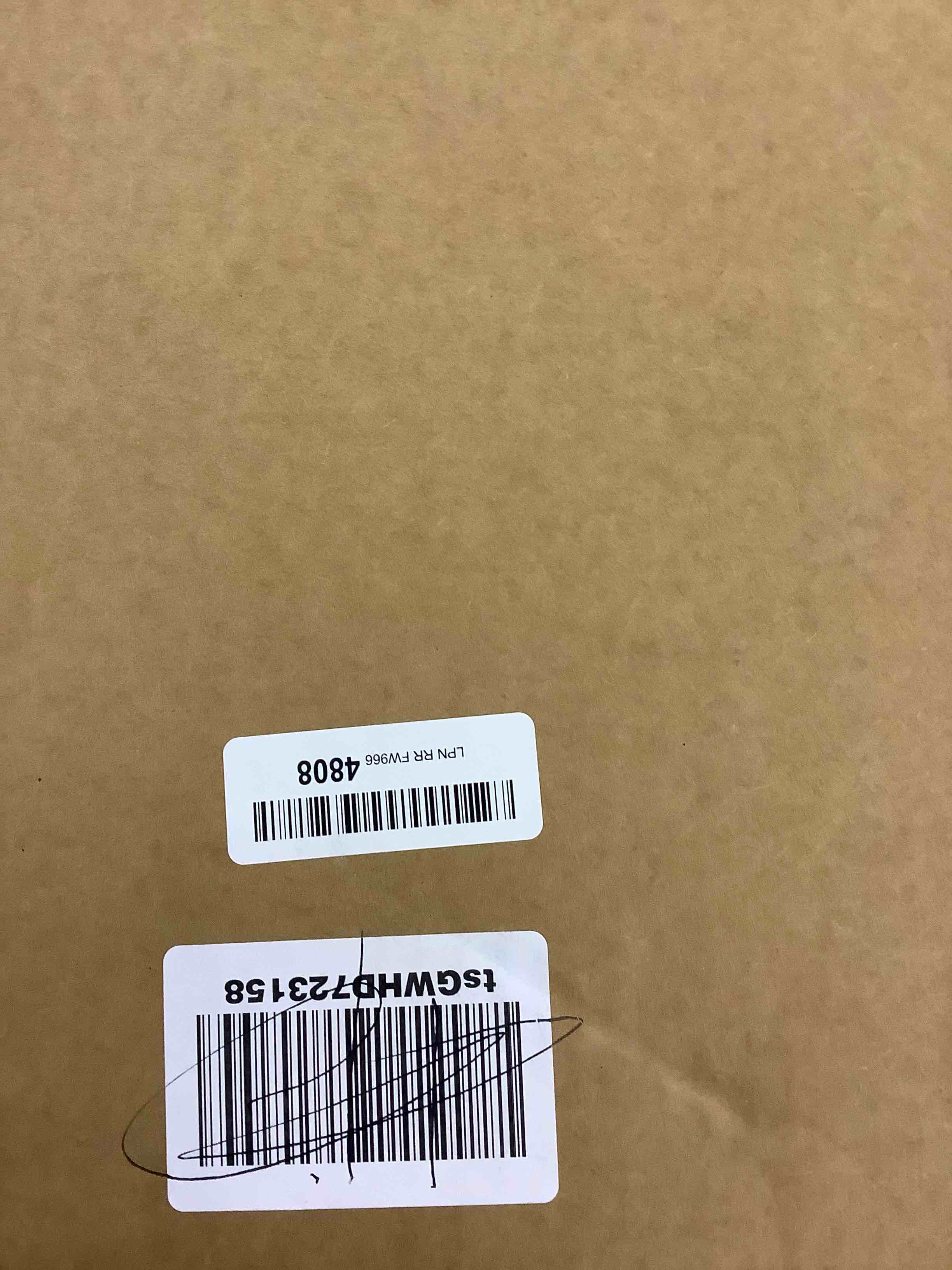 https://s3.amazonaws.com/lotting-images-prod/bidfta/EXS00252947_1686831768075.jpeg