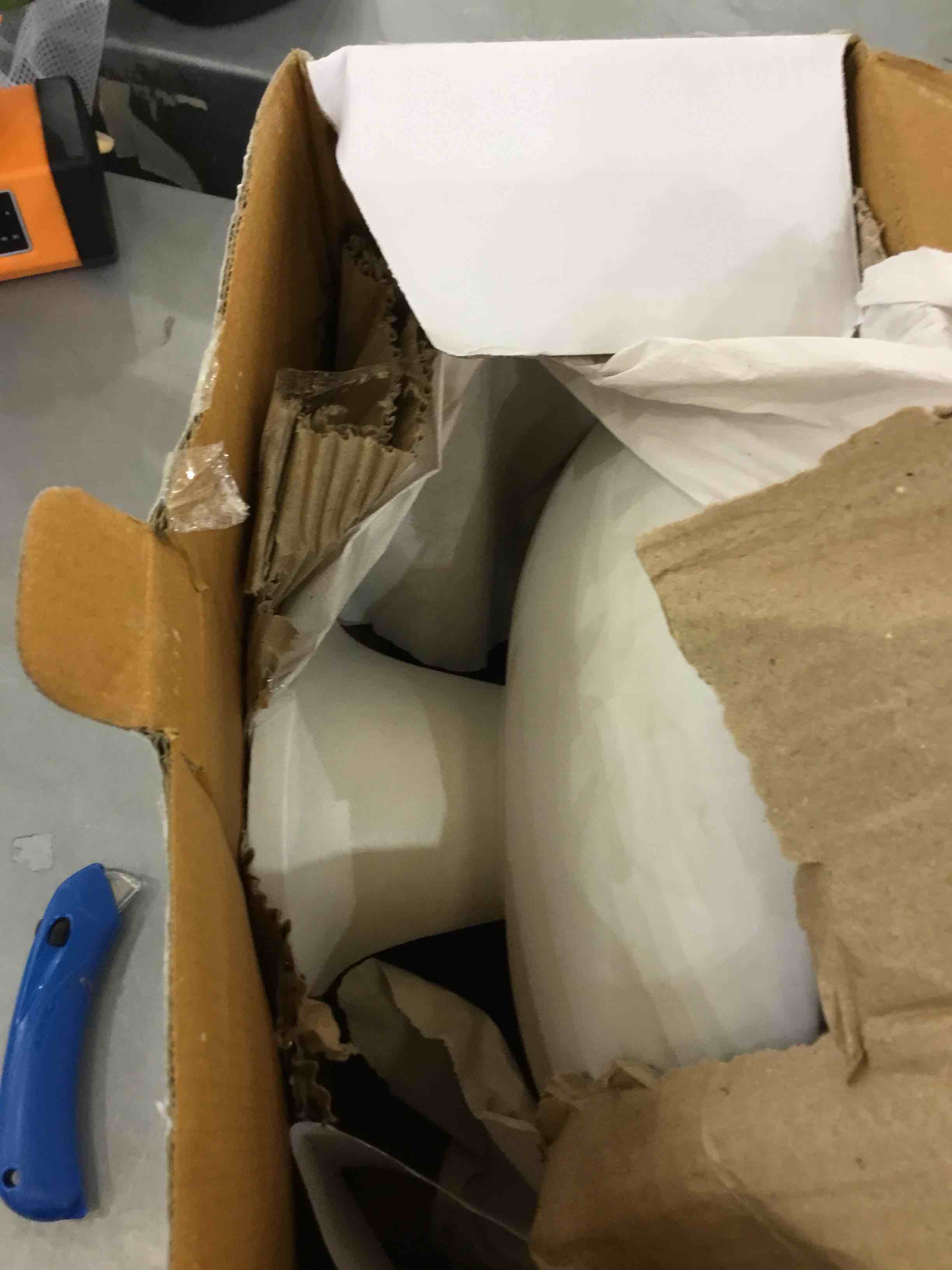 https://s3.amazonaws.com/lotting-images-prod/bidfta/EXS00252973_1687354668384.jpeg