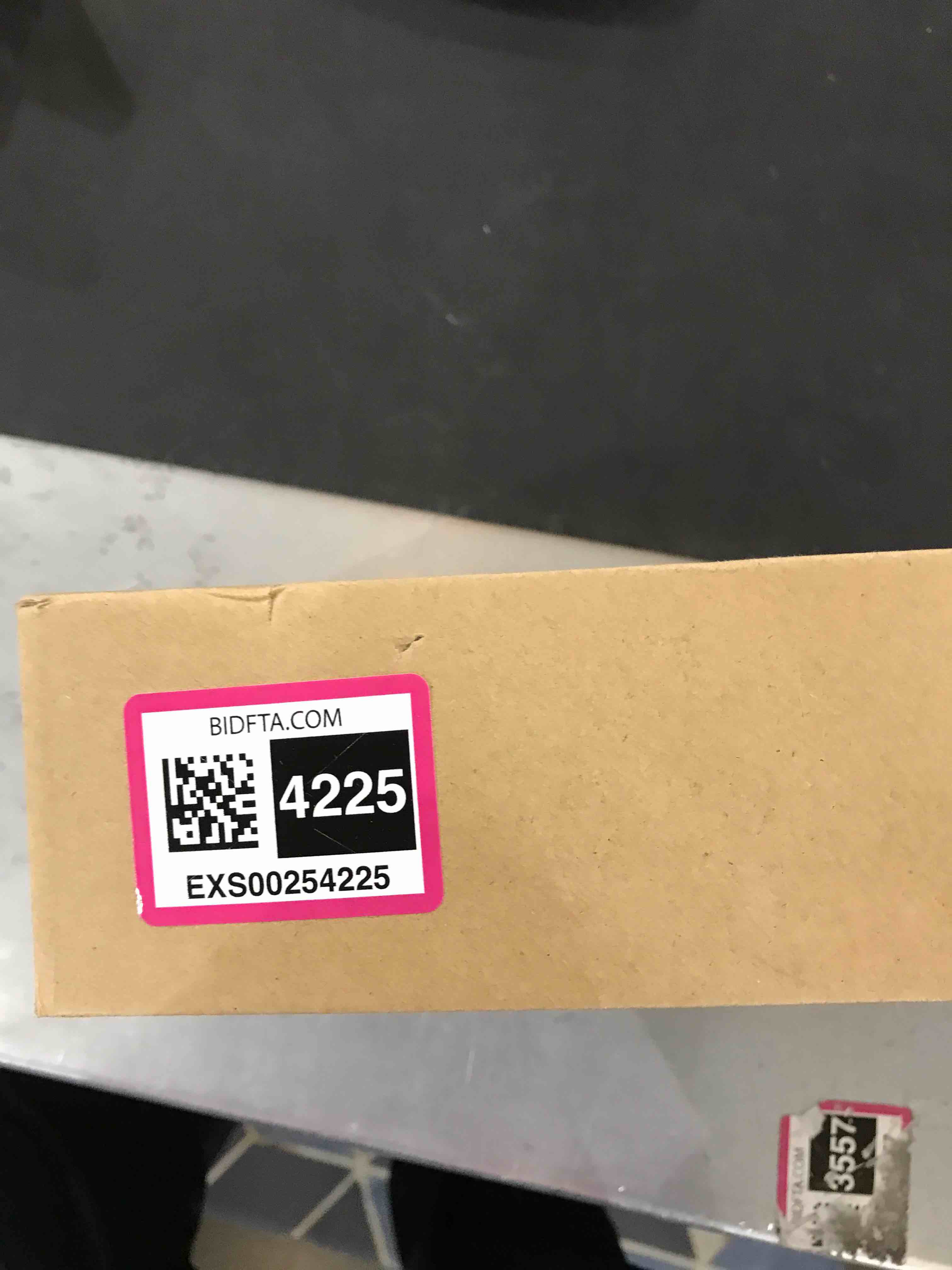 https://s3.amazonaws.com/lotting-images-prod/bidfta/EXS00254225_1684511723314.jpeg