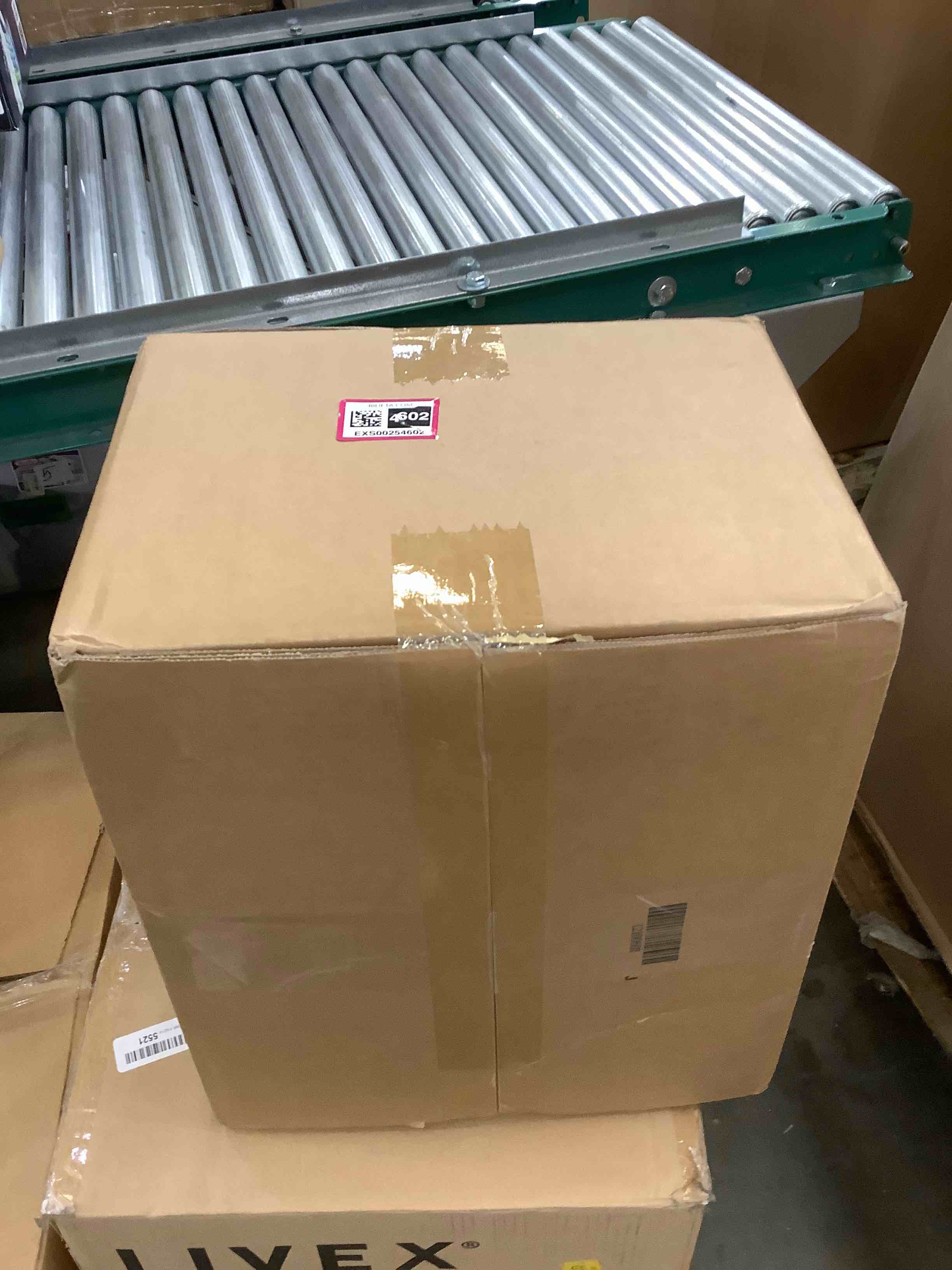 https://s3.amazonaws.com/lotting-images-prod/bidfta/EXS00254602_1685467971115.jpeg