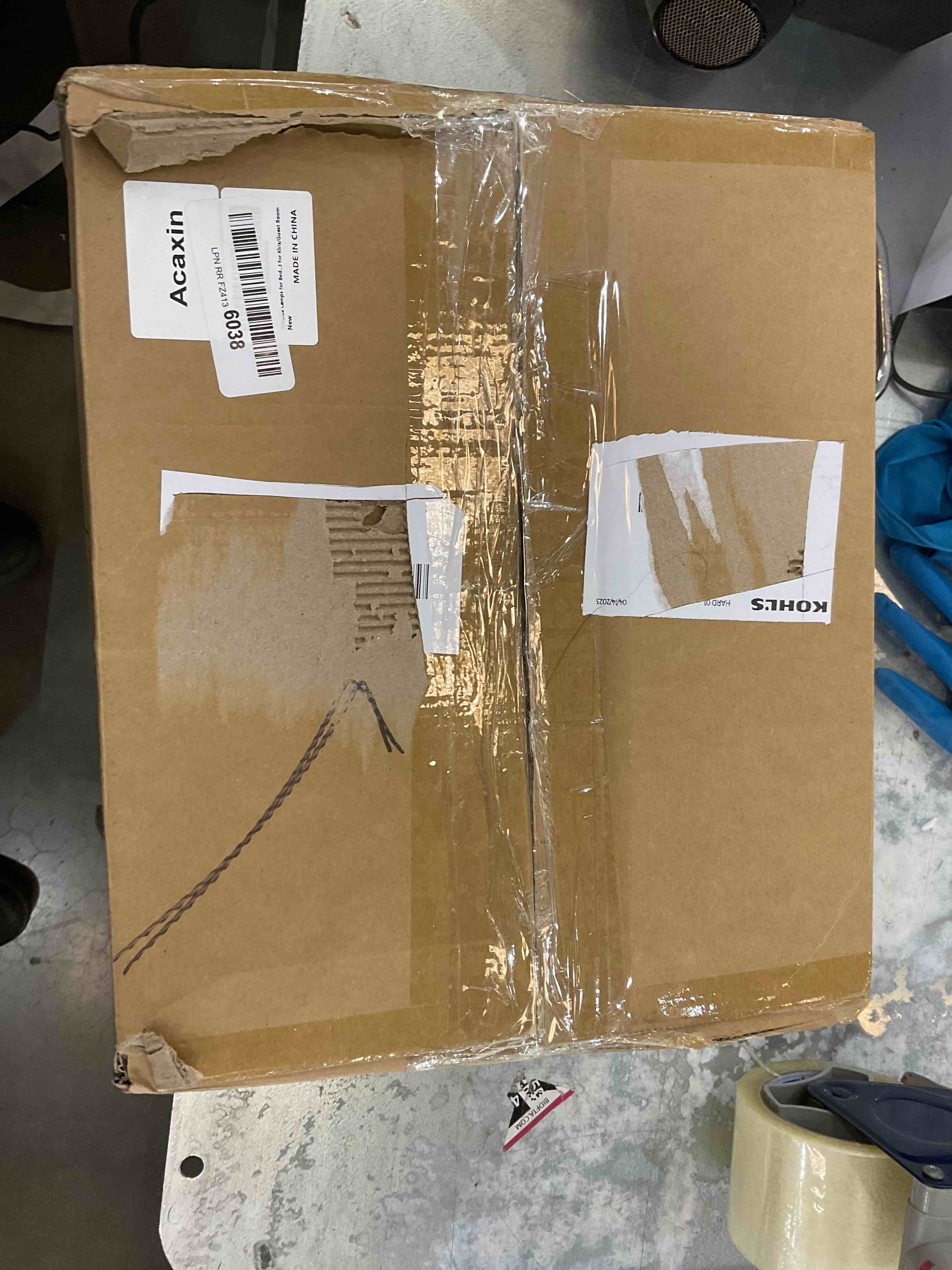 https://s3.amazonaws.com/lotting-images-prod/bidfta/EXS00255279_1685633030314.jpeg