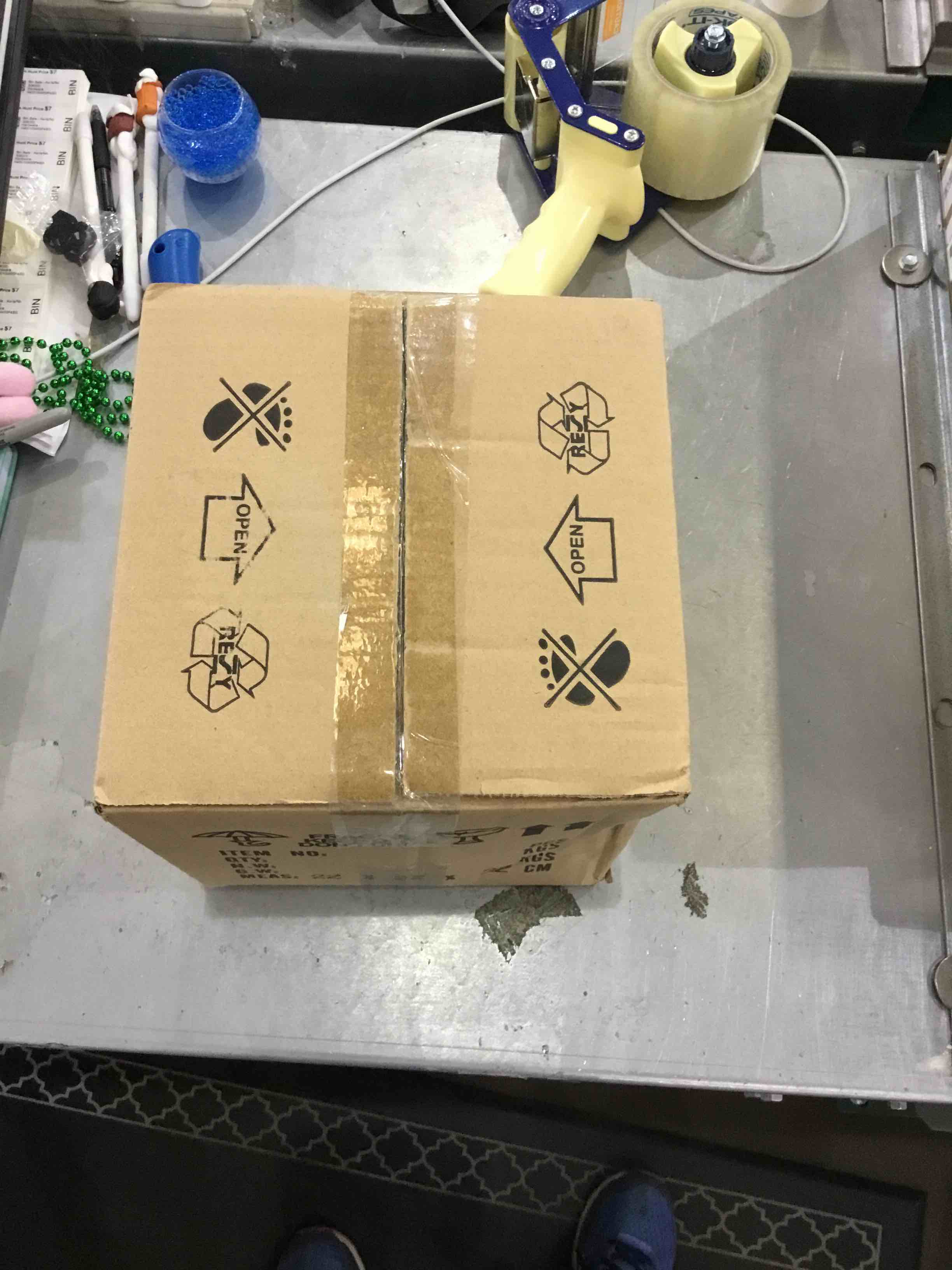 https://s3.amazonaws.com/lotting-images-prod/bidfta/EXS00255522_1684430878959.jpeg