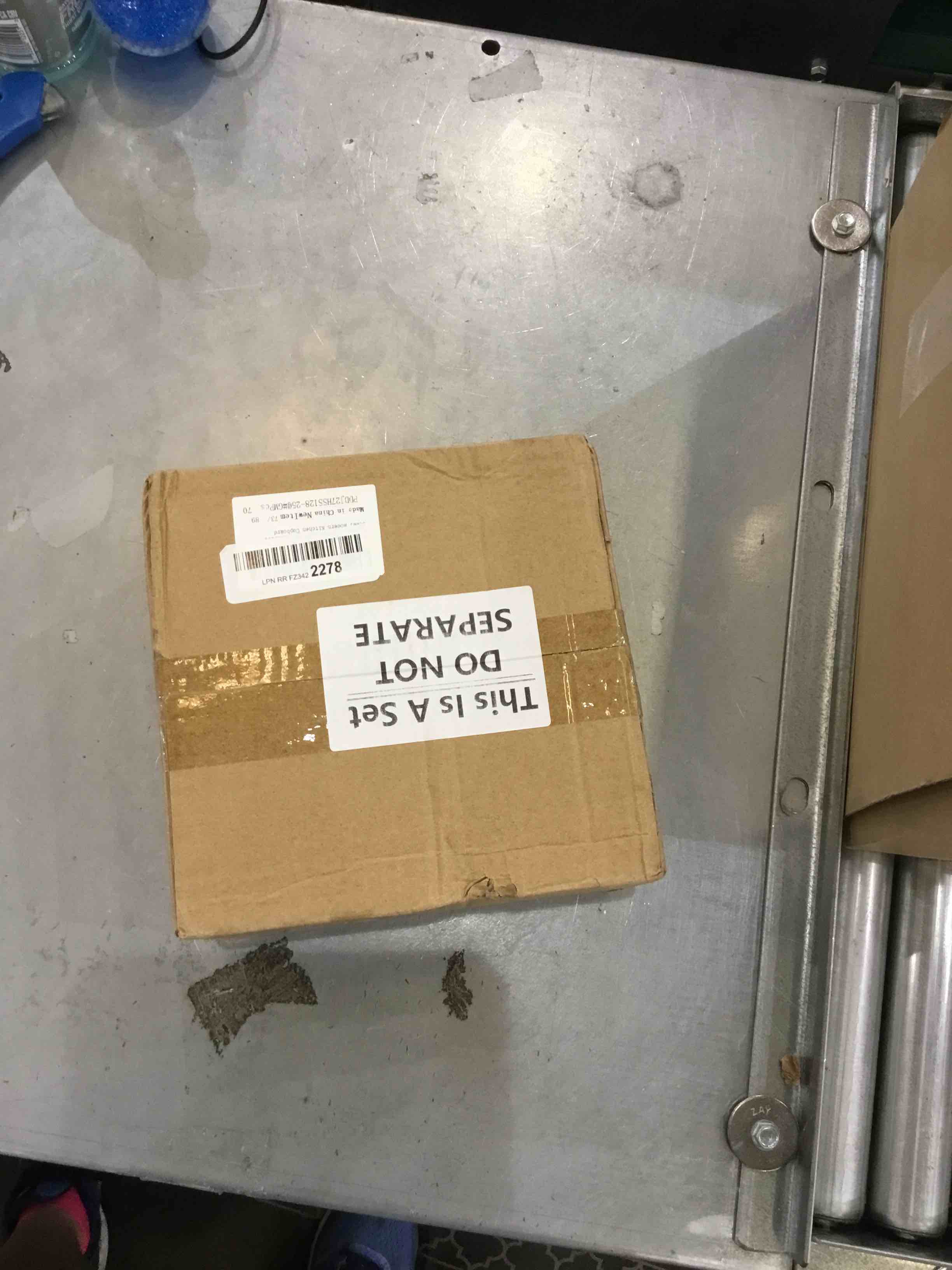 https://s3.amazonaws.com/lotting-images-prod/bidfta/EXS00255592_1684505696650.jpeg