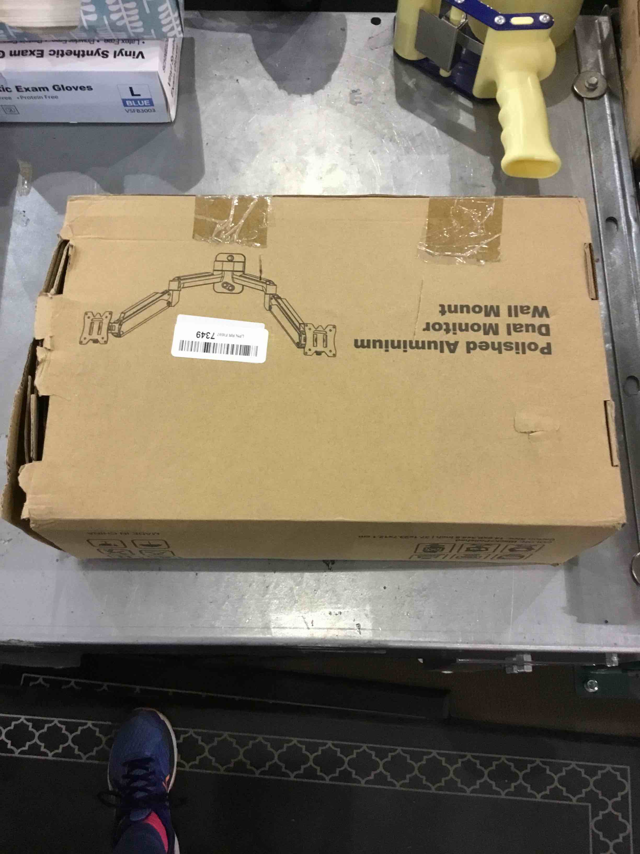 https://s3.amazonaws.com/lotting-images-prod/bidfta/EXS00255685_1684841048046.jpeg