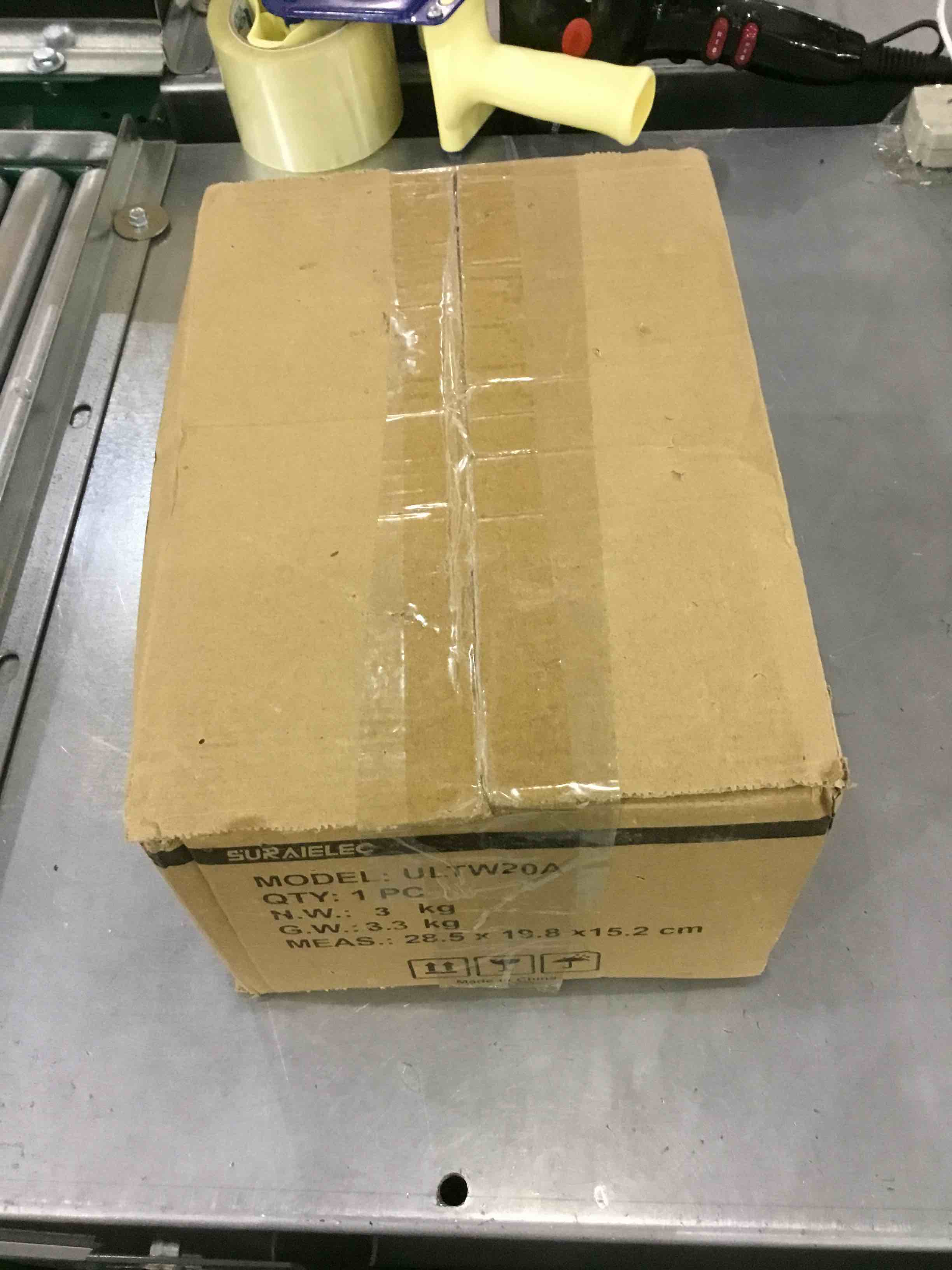 https://s3.amazonaws.com/lotting-images-prod/bidfta/EXS00255939_1685446028596.jpeg
