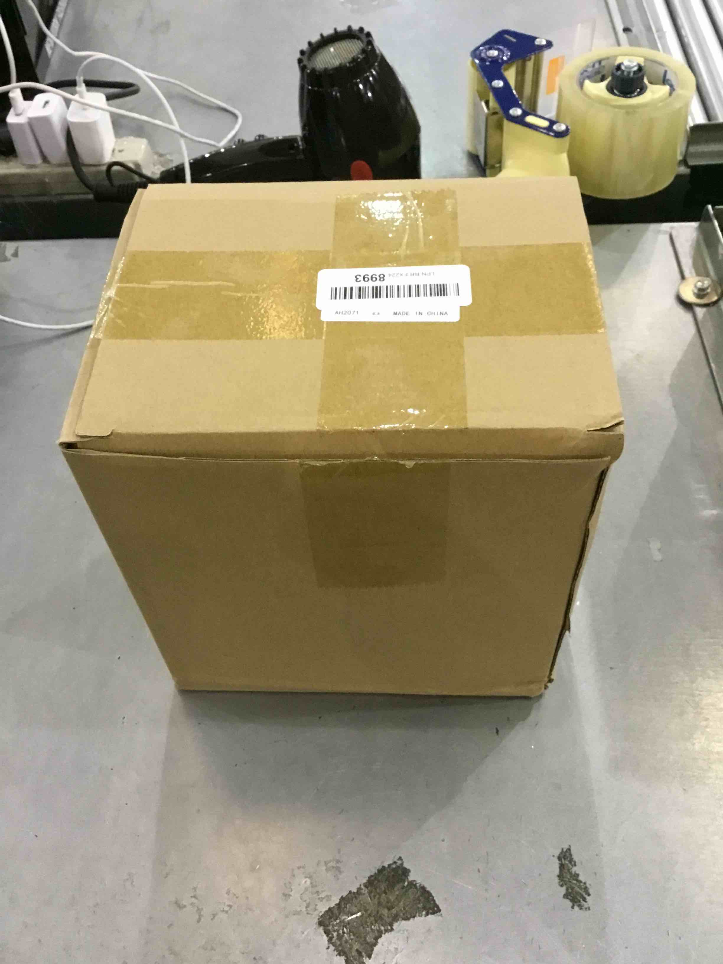 https://s3.amazonaws.com/lotting-images-prod/bidfta/EXS00255973_1685449819025.jpeg
