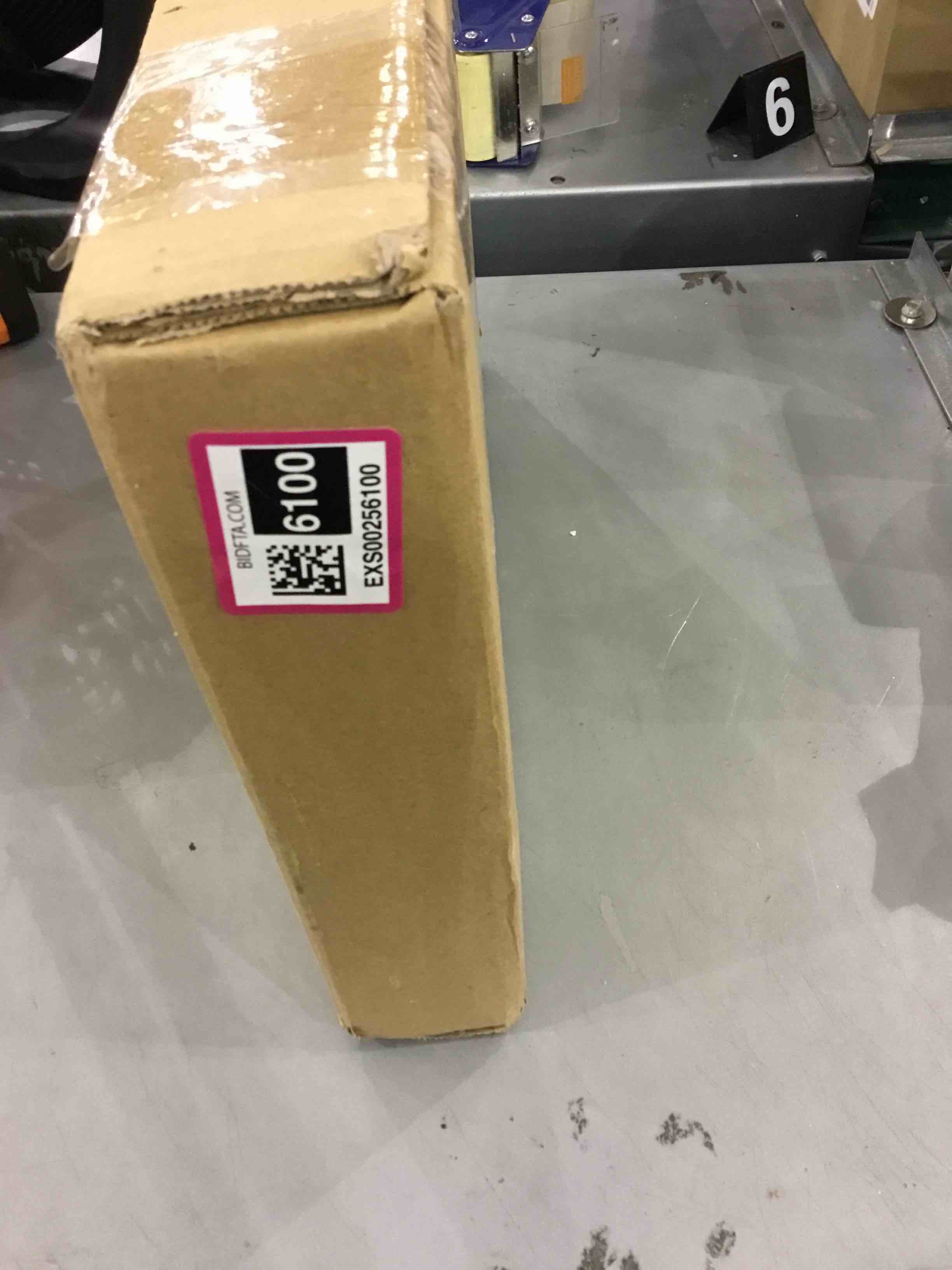https://s3.amazonaws.com/lotting-images-prod/bidfta/EXS00256100_1684499883180.jpeg