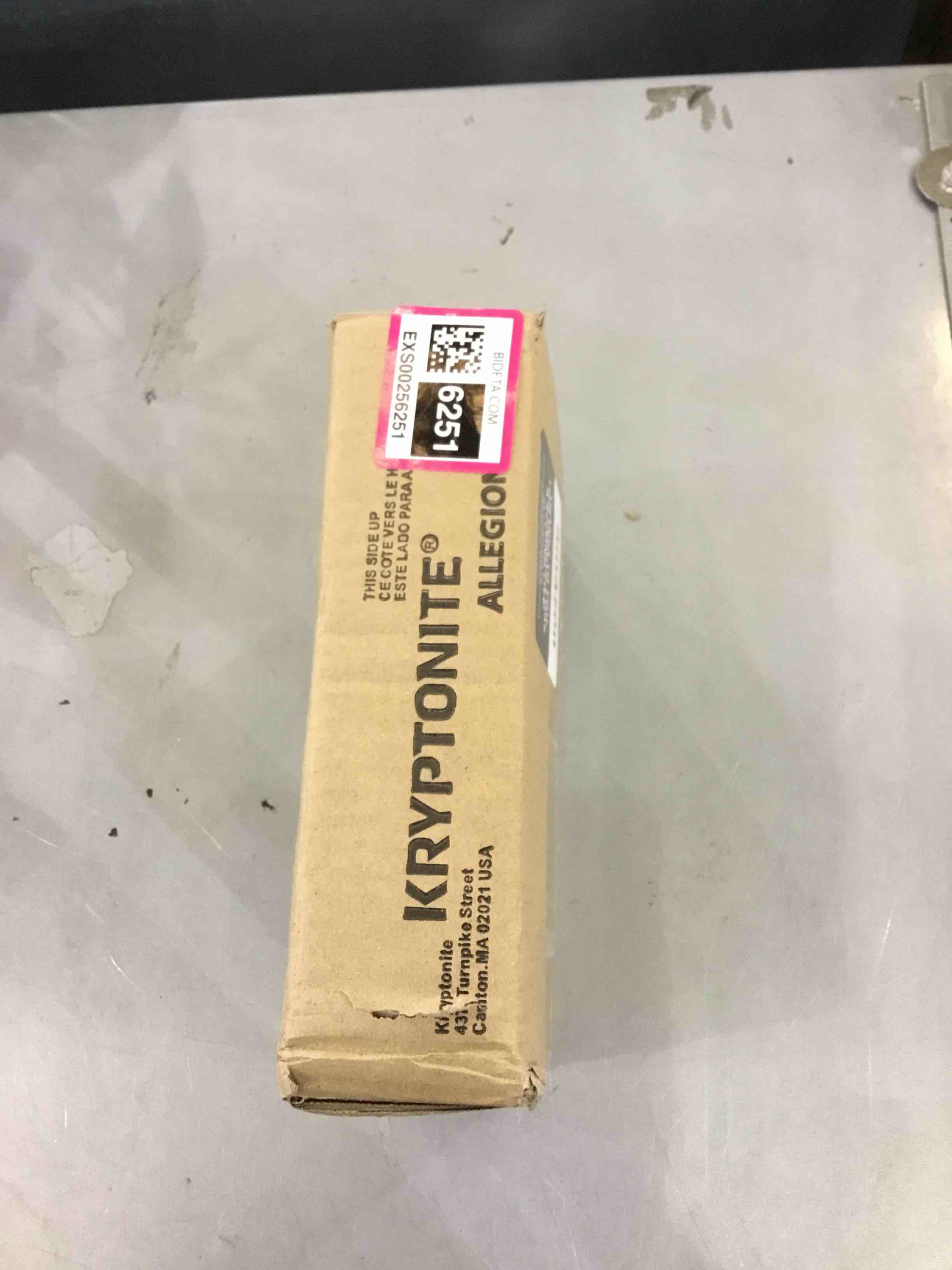https://s3.amazonaws.com/lotting-images-prod/bidfta/EXS00256251_1684854988122.jpeg