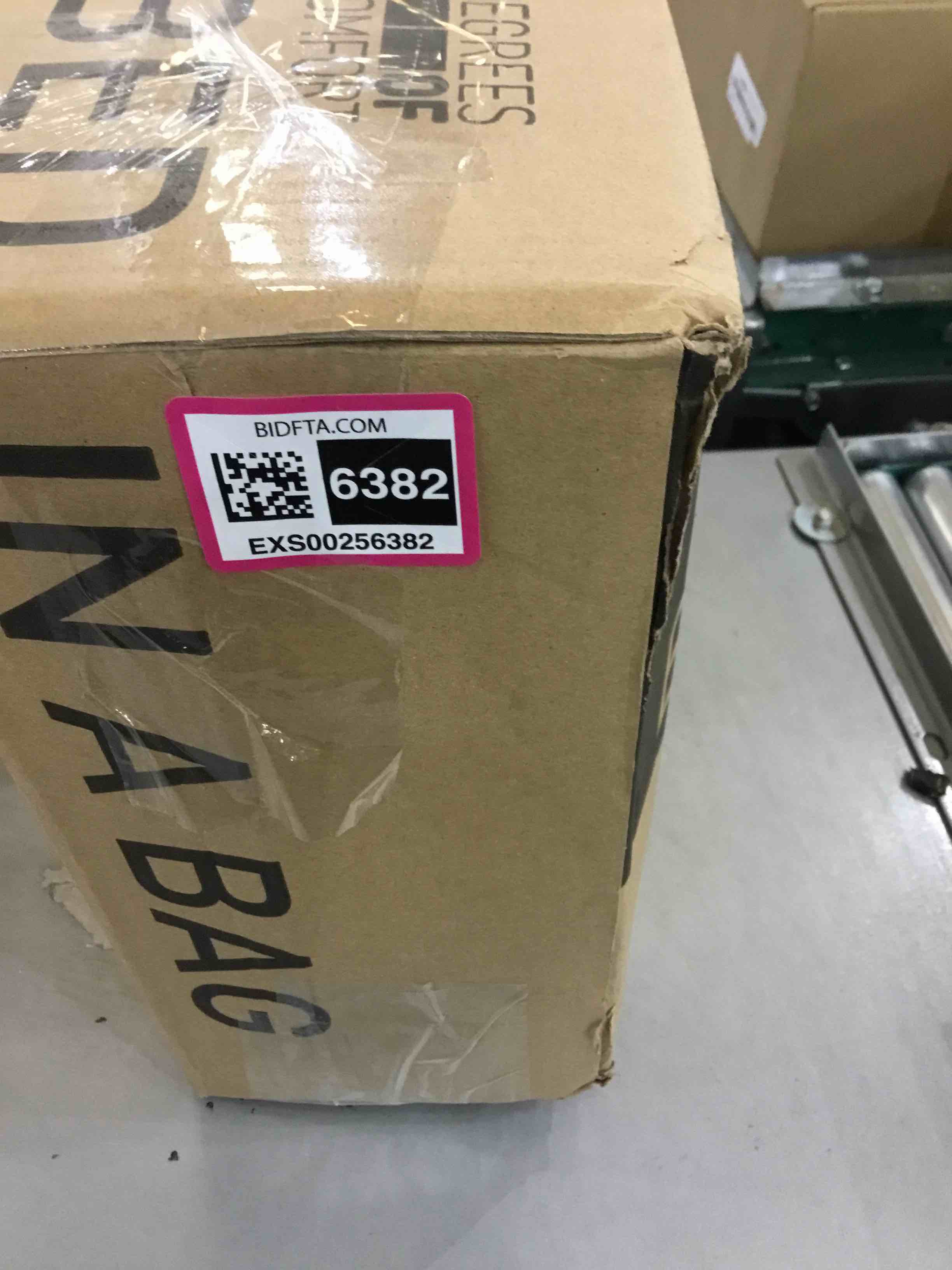 https://s3.amazonaws.com/lotting-images-prod/bidfta/EXS00256382_1685028935789.jpeg