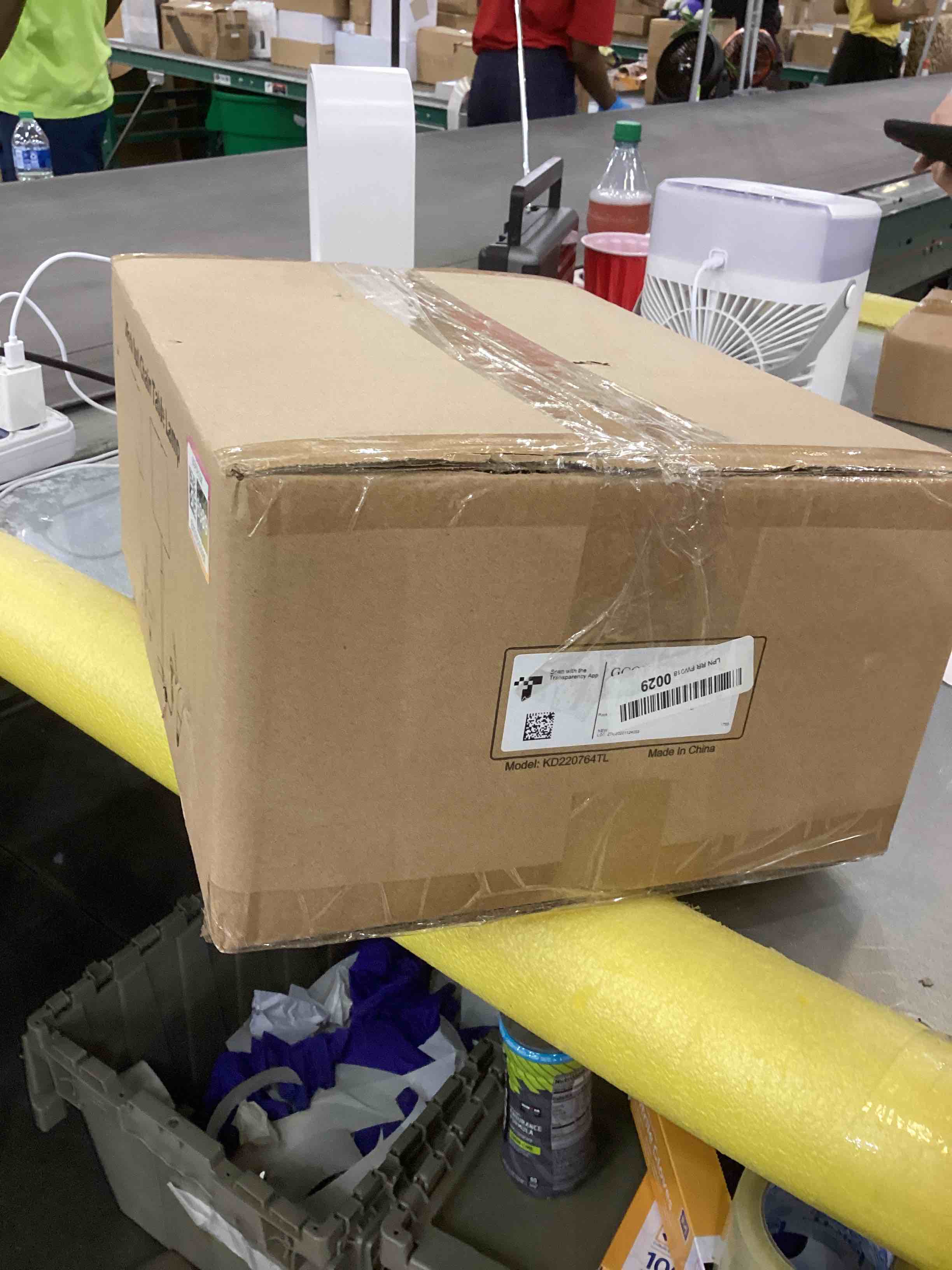 https://s3.amazonaws.com/lotting-images-prod/bidfta/EXS00256989_1685633675693.jpeg
