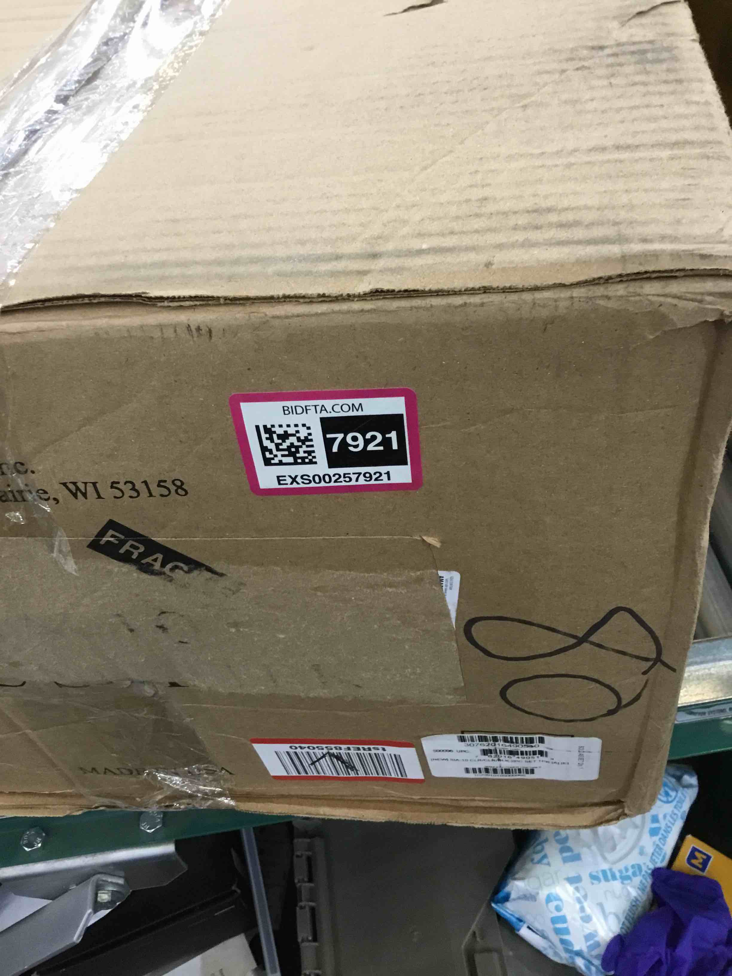 https://s3.amazonaws.com/lotting-images-prod/bidfta/EXS00257921_1685989885154.jpeg