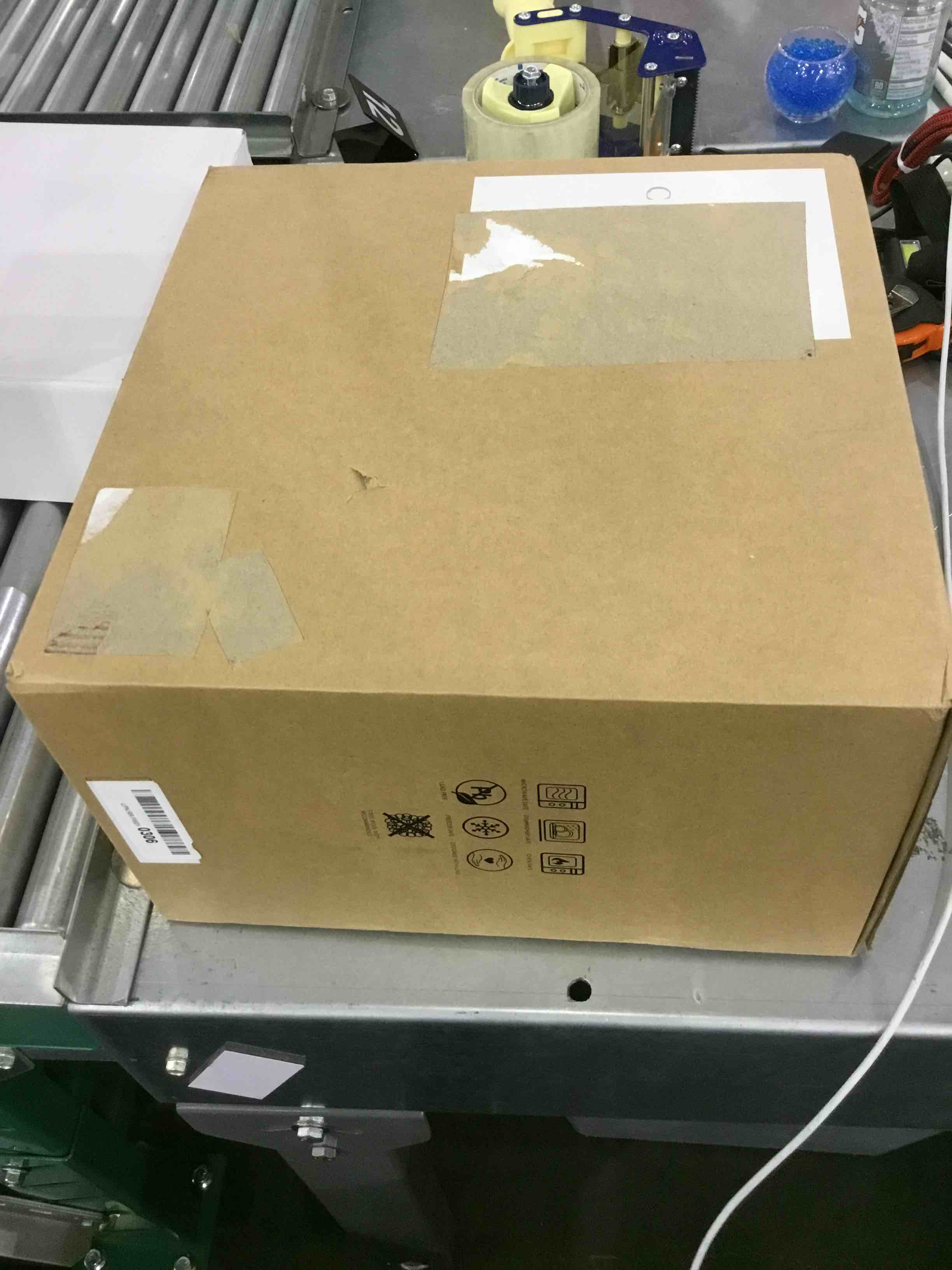 https://s3.amazonaws.com/lotting-images-prod/bidfta/EXS00258022_1684500816634.jpeg
