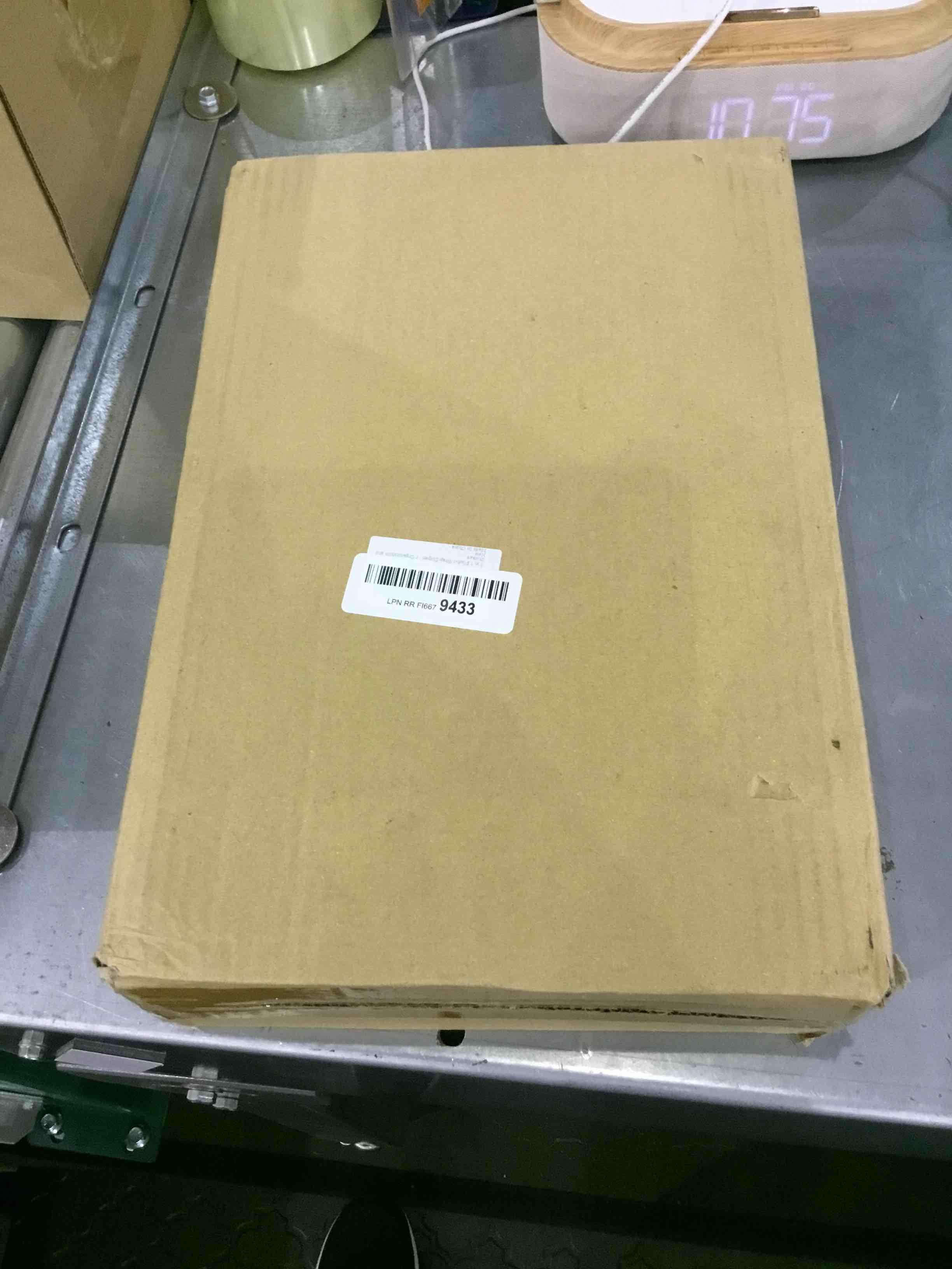 https://s3.amazonaws.com/lotting-images-prod/bidfta/EXS00258125_1684841090373.jpeg