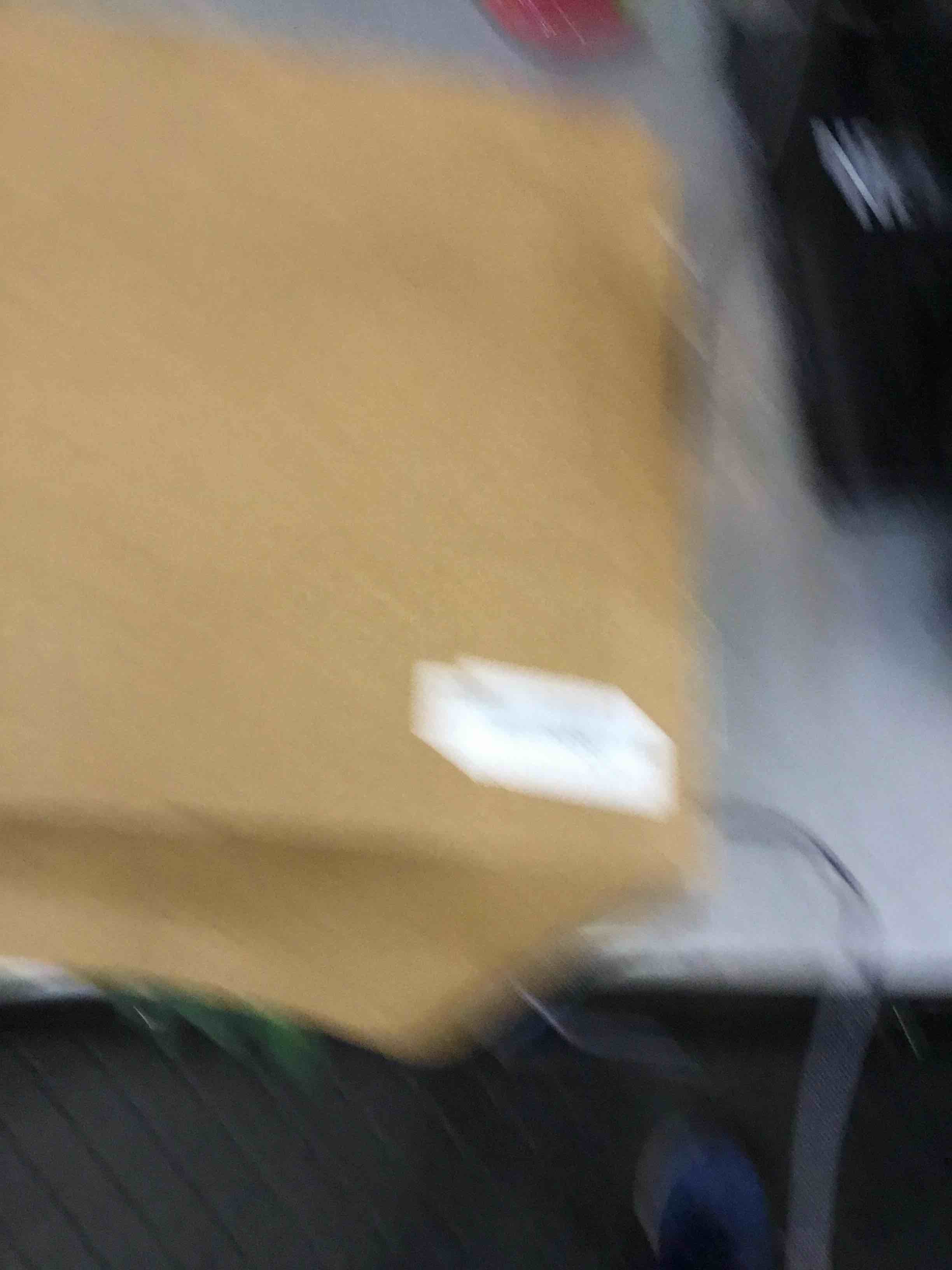 https://s3.amazonaws.com/lotting-images-prod/bidfta/EXS00258429_1685108217699.jpeg