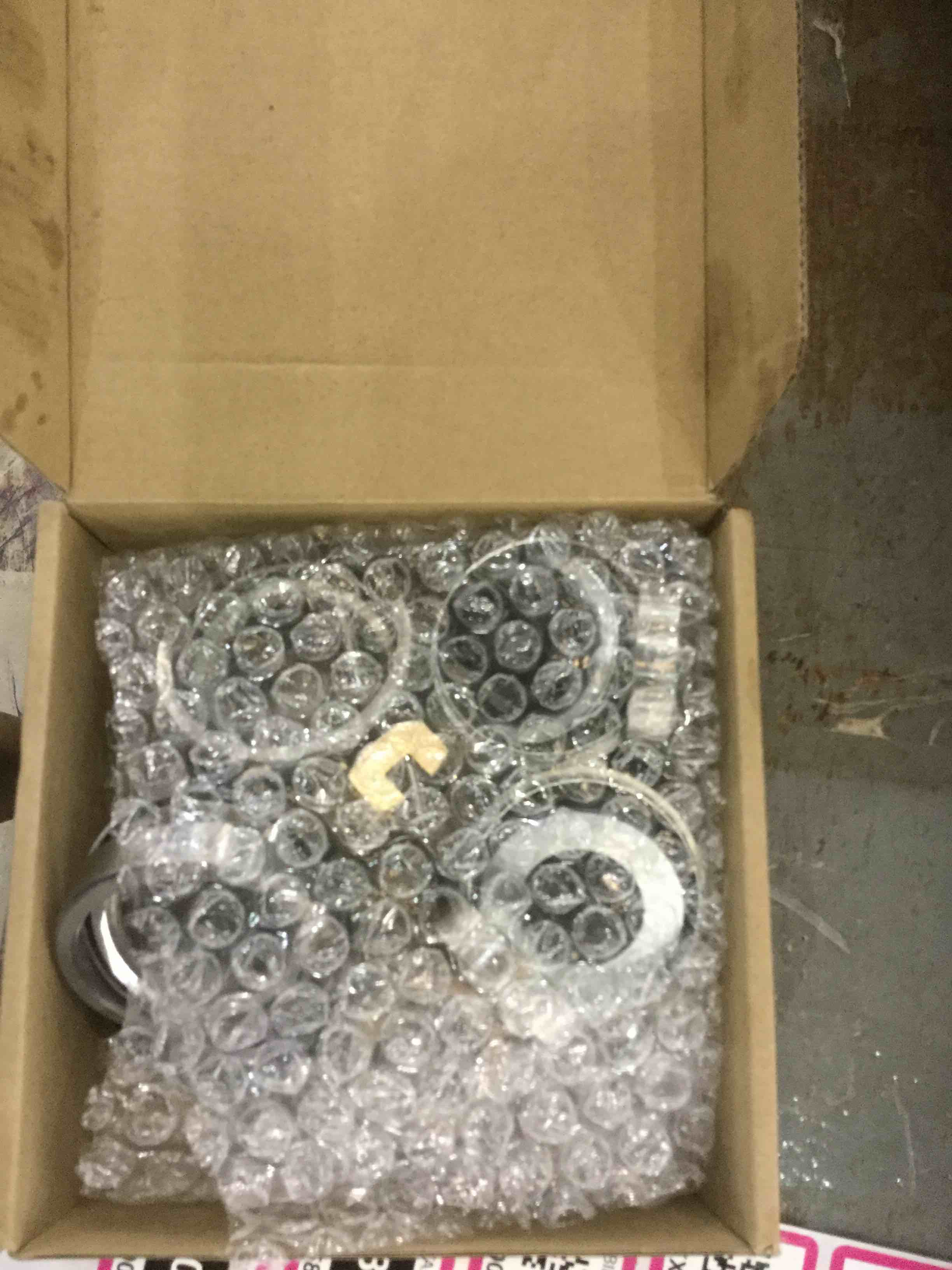 https://s3.amazonaws.com/lotting-images-prod/bidfta/EXS00258600_1684516488317.jpeg