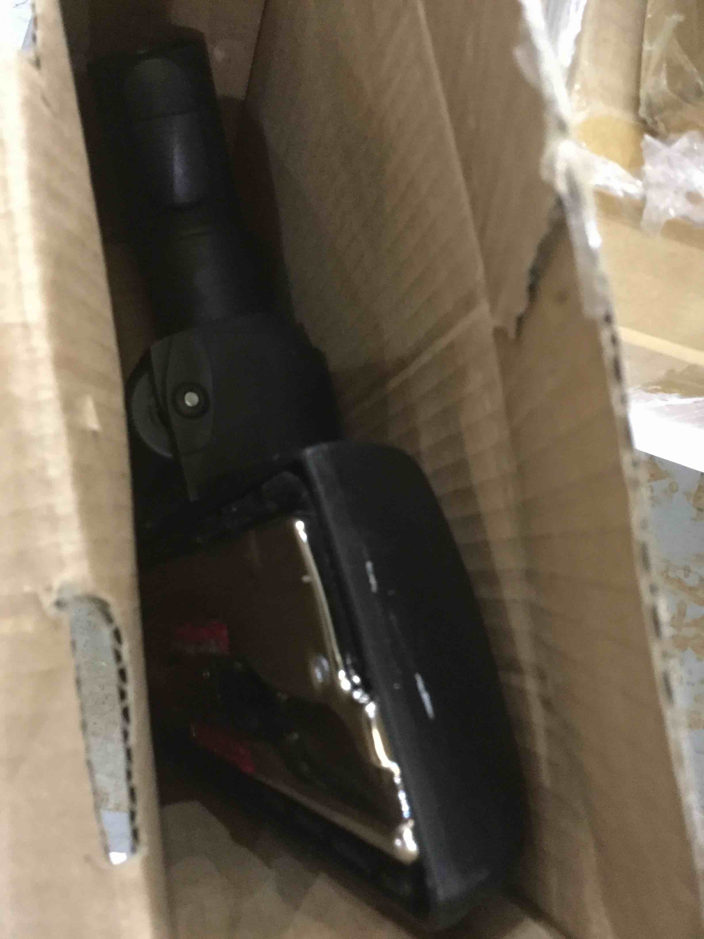 https://s3.amazonaws.com/lotting-images-prod/bidfta/EXS00258808_1684776591688.jpeg
