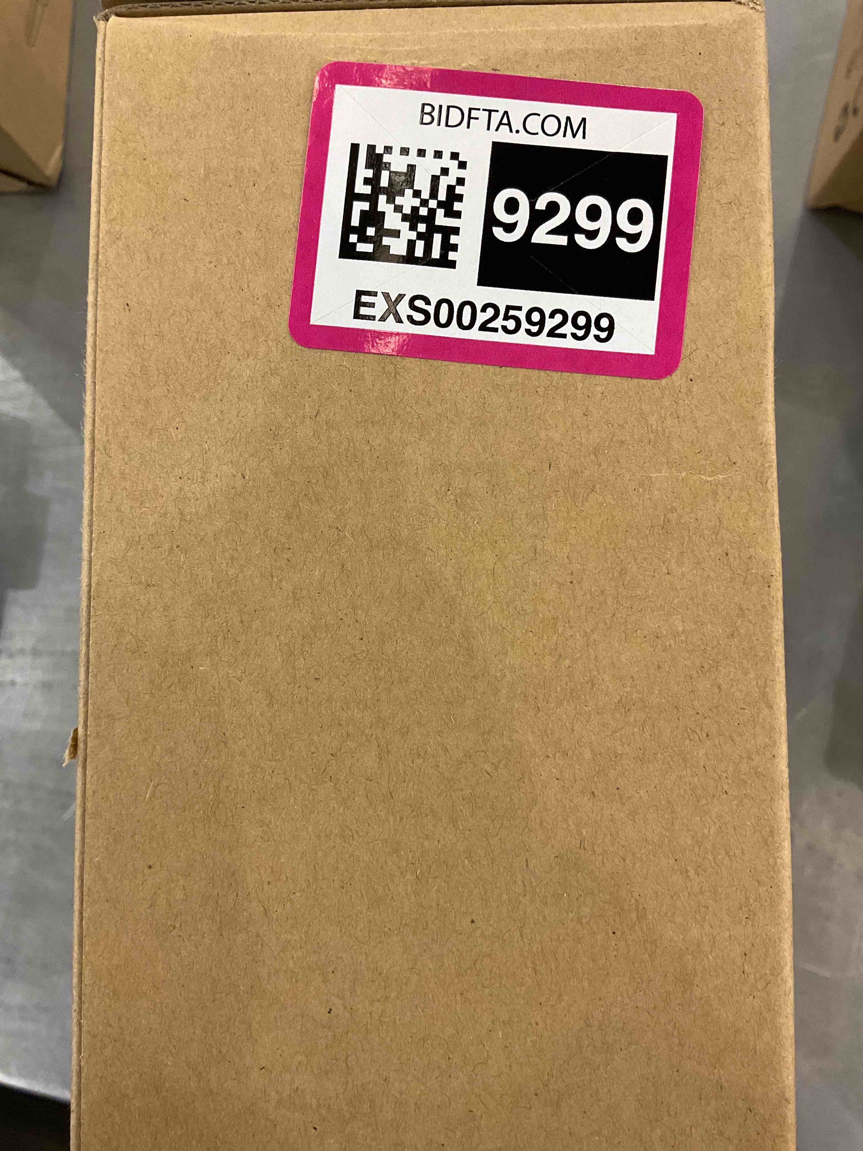 https://s3.amazonaws.com/lotting-images-prod/bidfta/EXS00259299_1684844897243.jpeg
