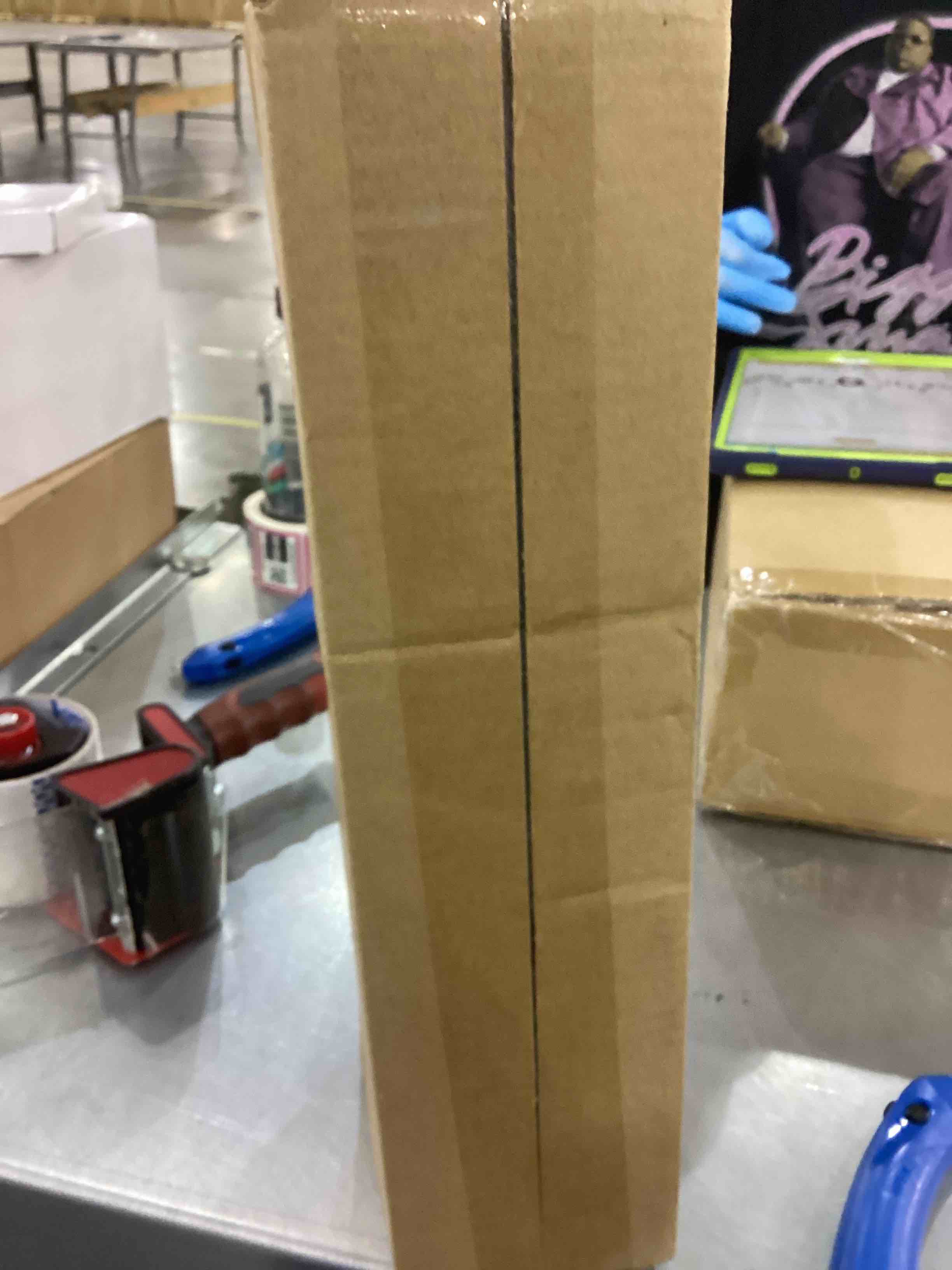 https://s3.amazonaws.com/lotting-images-prod/bidfta/EXS00259576_1684416711909.jpeg