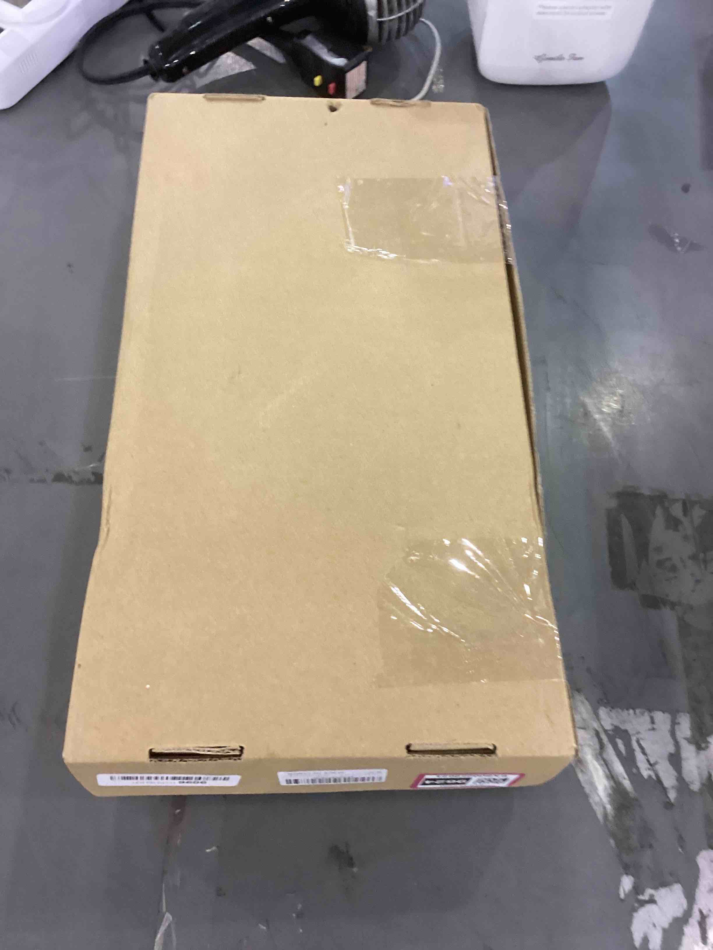 https://s3.amazonaws.com/lotting-images-prod/bidfta/EXS00259624_1684758897527.jpeg