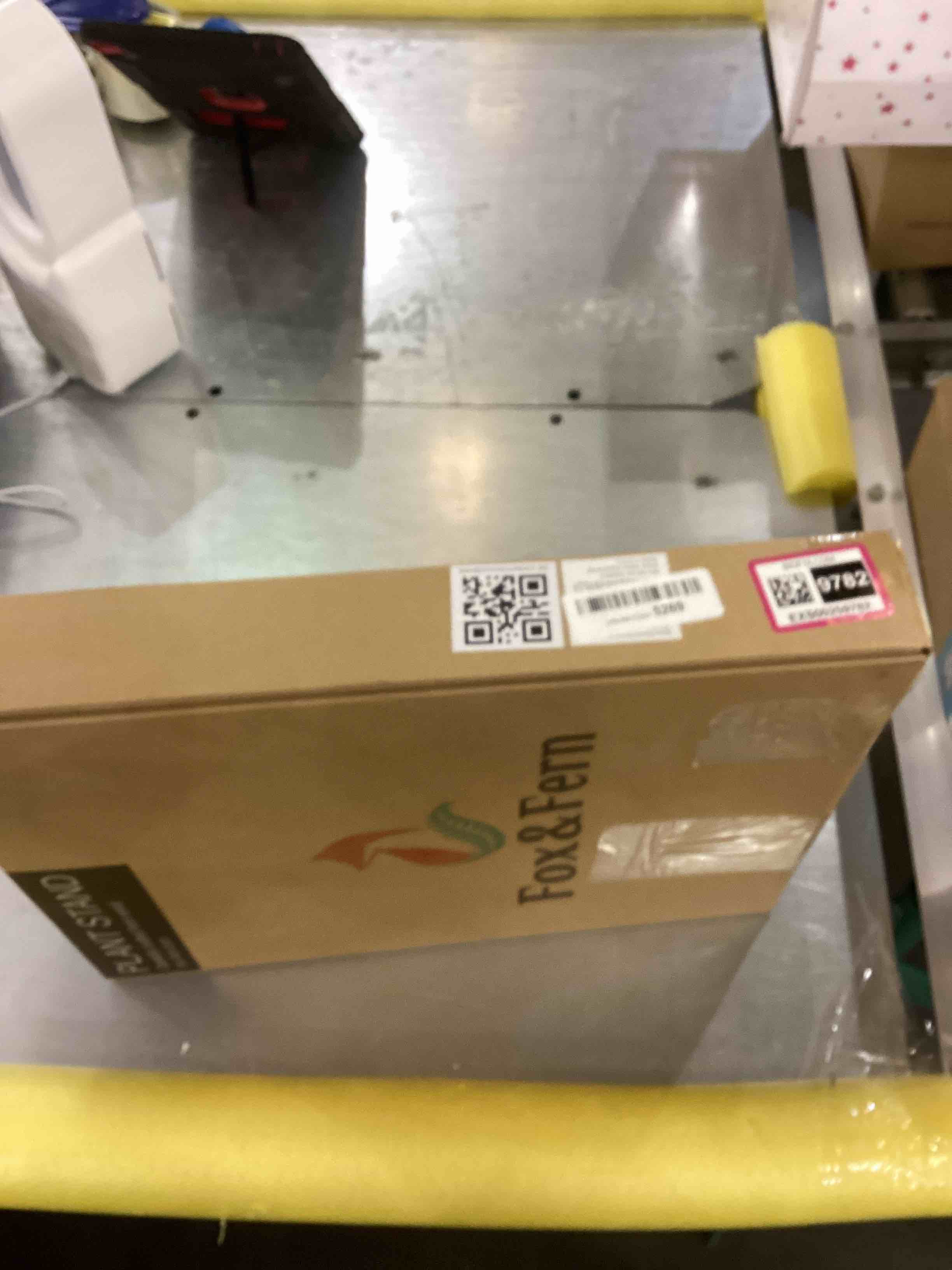 https://s3.amazonaws.com/lotting-images-prod/bidfta/EXS00259782_1685107759435.jpeg